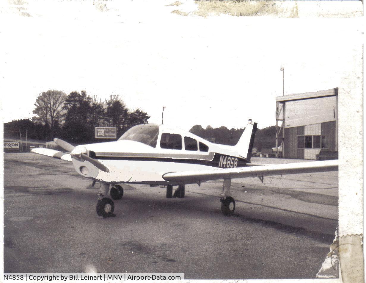 N4858, 1967 Beech A23-24 Musketeer Super III C/N MA-204, Picture taken at Madisonville, TN about 1982.