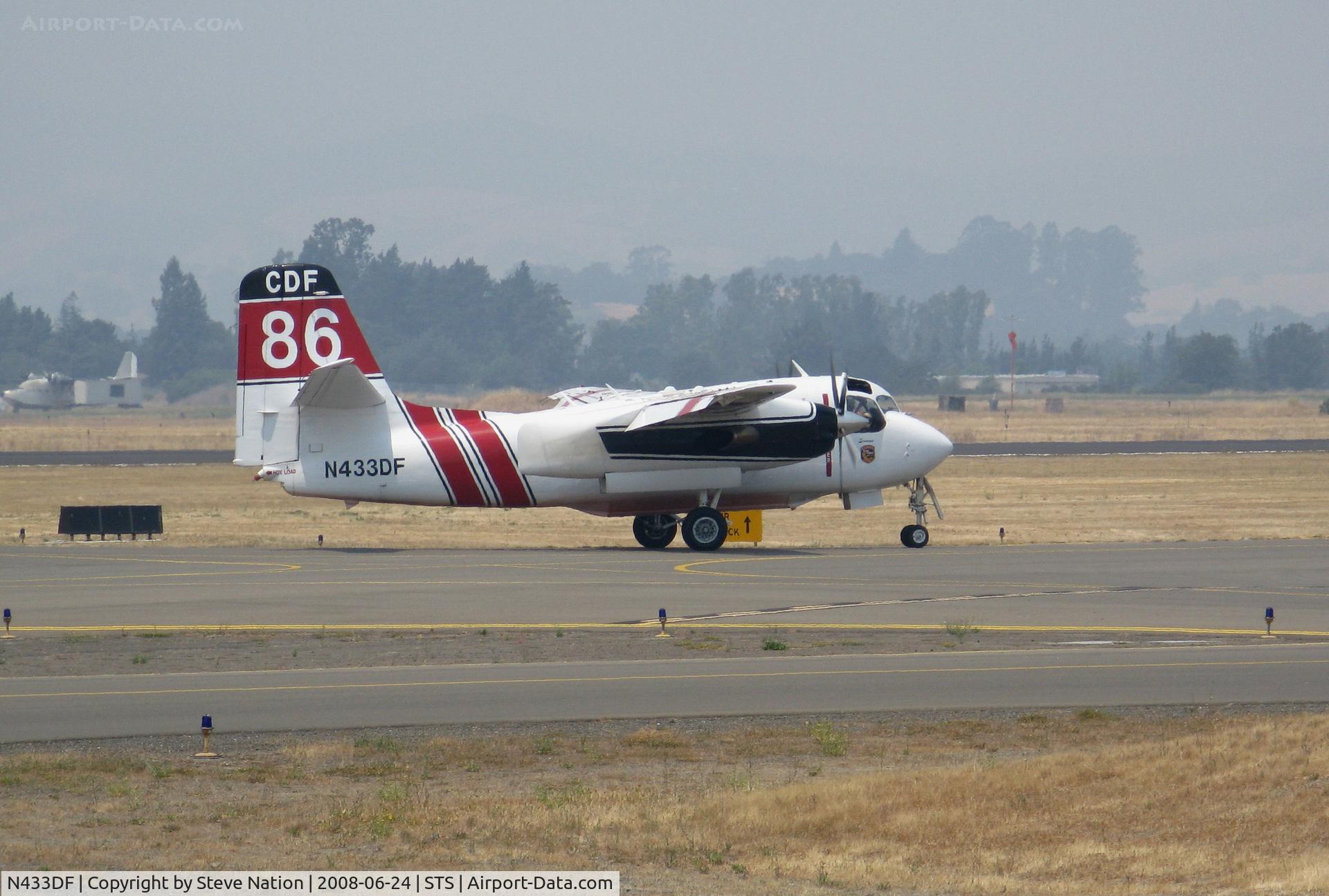 N433DF, Marsh Aviation S-2F3AT C/N 149855, CALFIRE Marsh Aviation S-2F3AT conversion Tanker #86 with 'Sonoma' titles taxying in VERY smoky conditions @ Santa Rosa, CA
