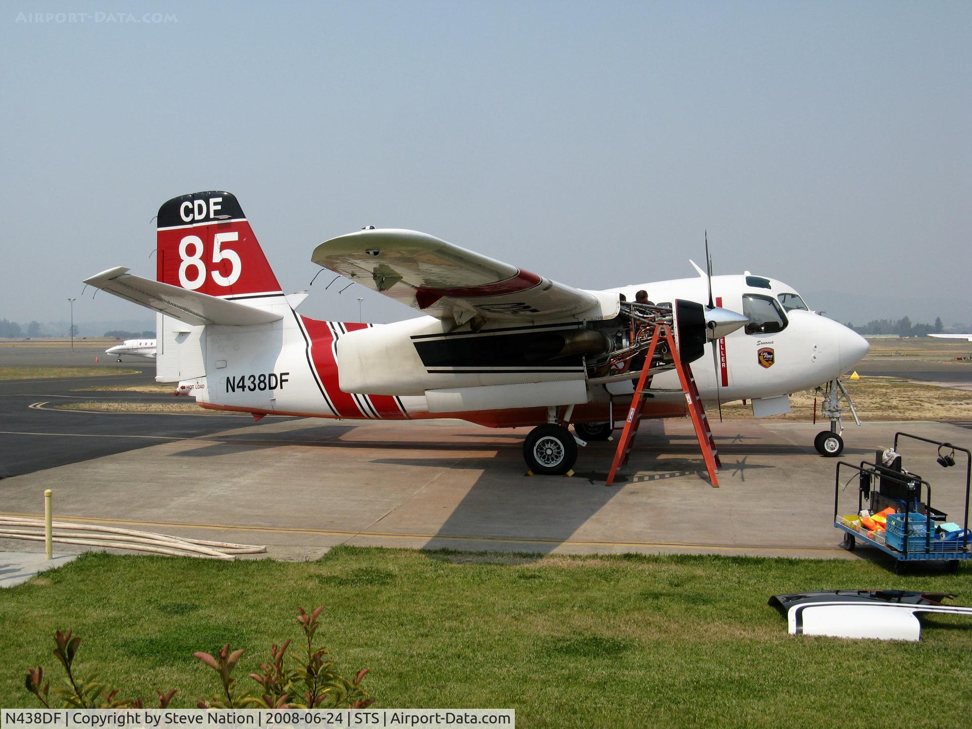 N438DF, Marsh Aviation S-2F3AT C/N 151640, CALFIRE Marsh Aviation S-2F3AT conversion Tanker #85 with 'Sonoma' titles undergoing engine repairs @ Santa Rosa, CA