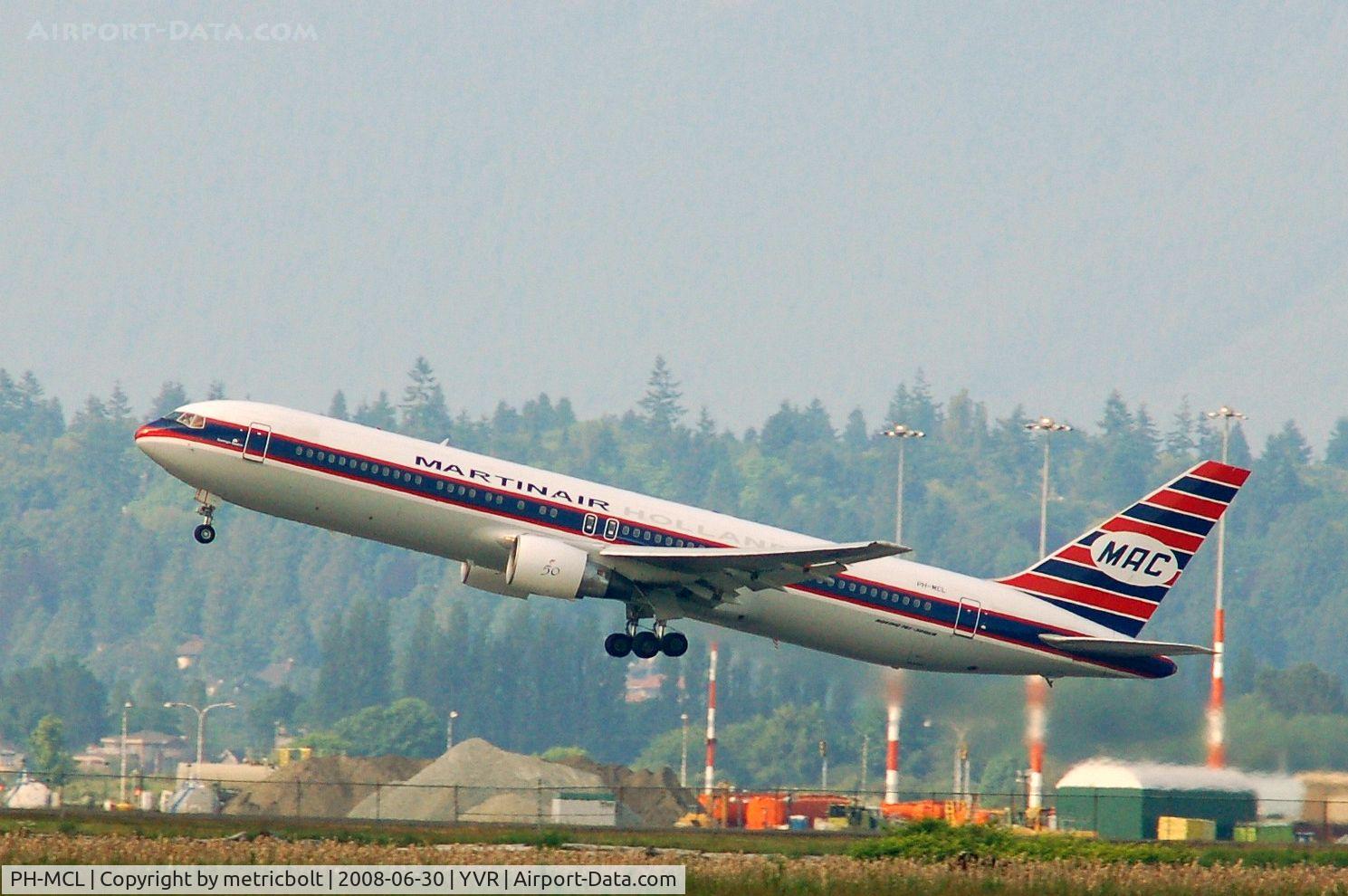 PH-MCL, 1992 Boeing 767-31A/ER C/N 26469, 50th Anniversary Retro scheme departing for AMS