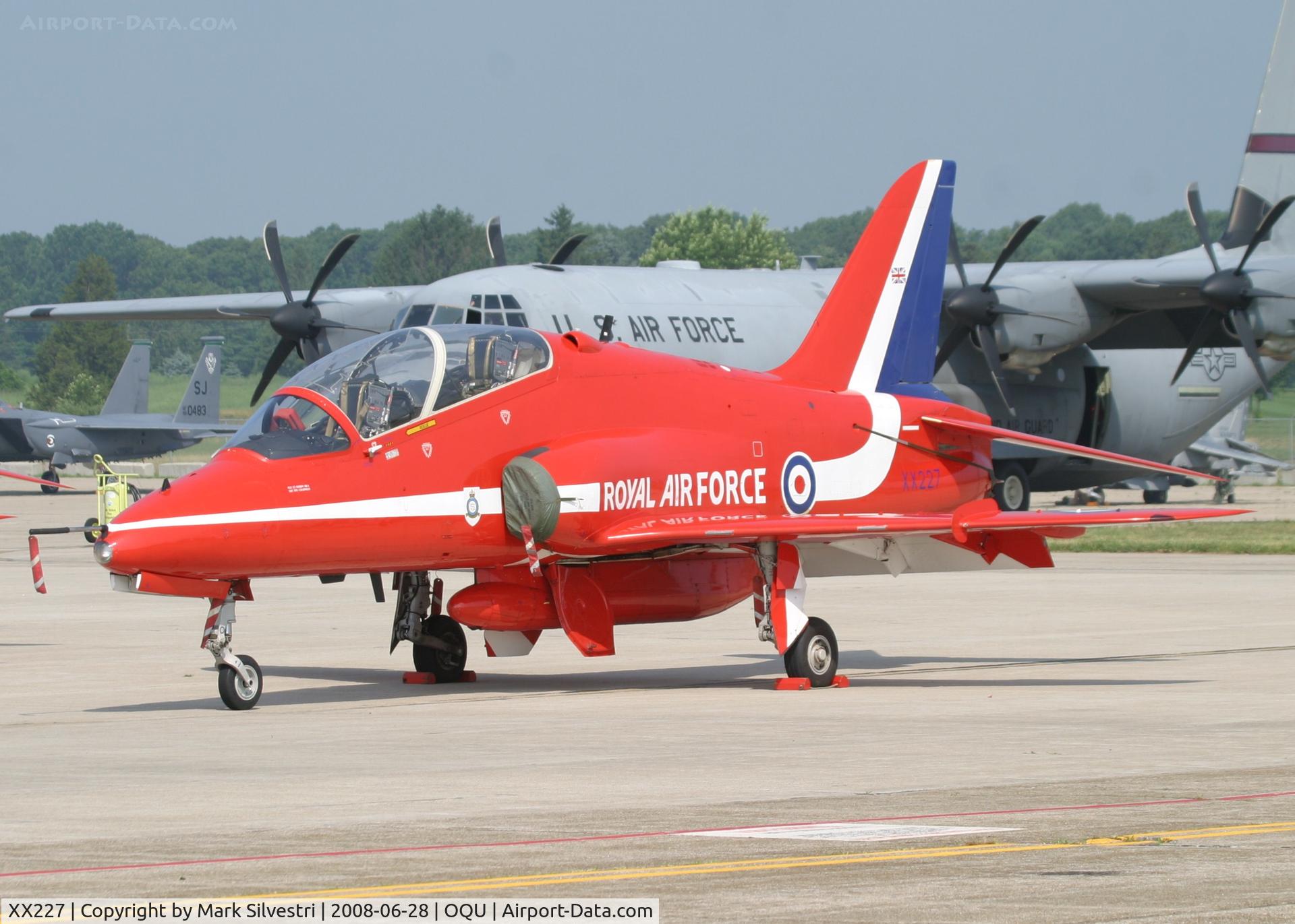 XX227, 1978 Hawker Siddeley Hawk T.1A C/N 063/312063, Quonset Point 2008