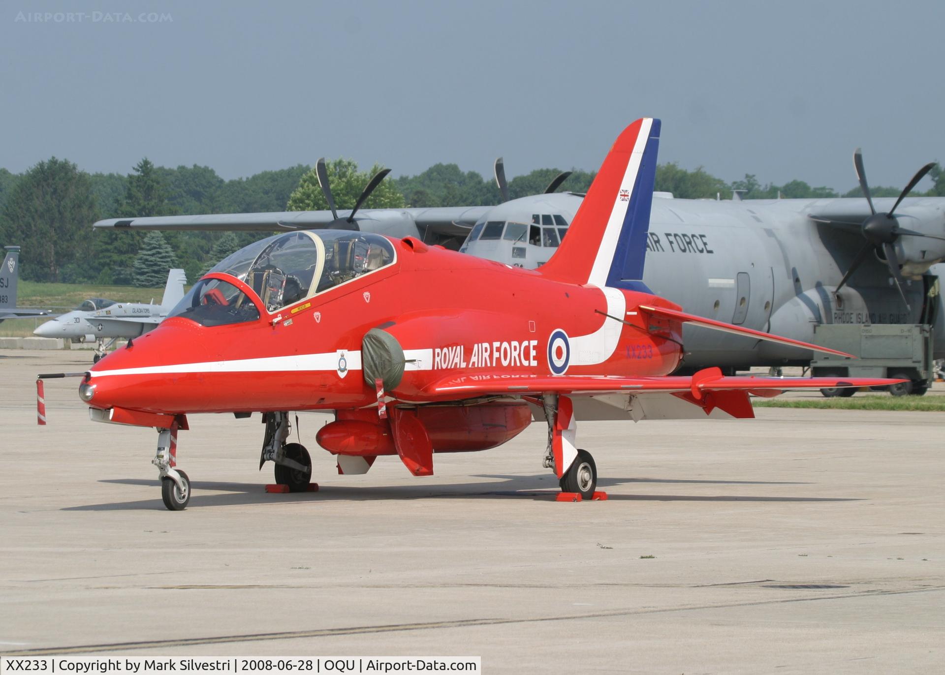 XX233, 1978 Hawker Siddeley Hawk T.1 C/N 069/312069, Quonset Point 2008