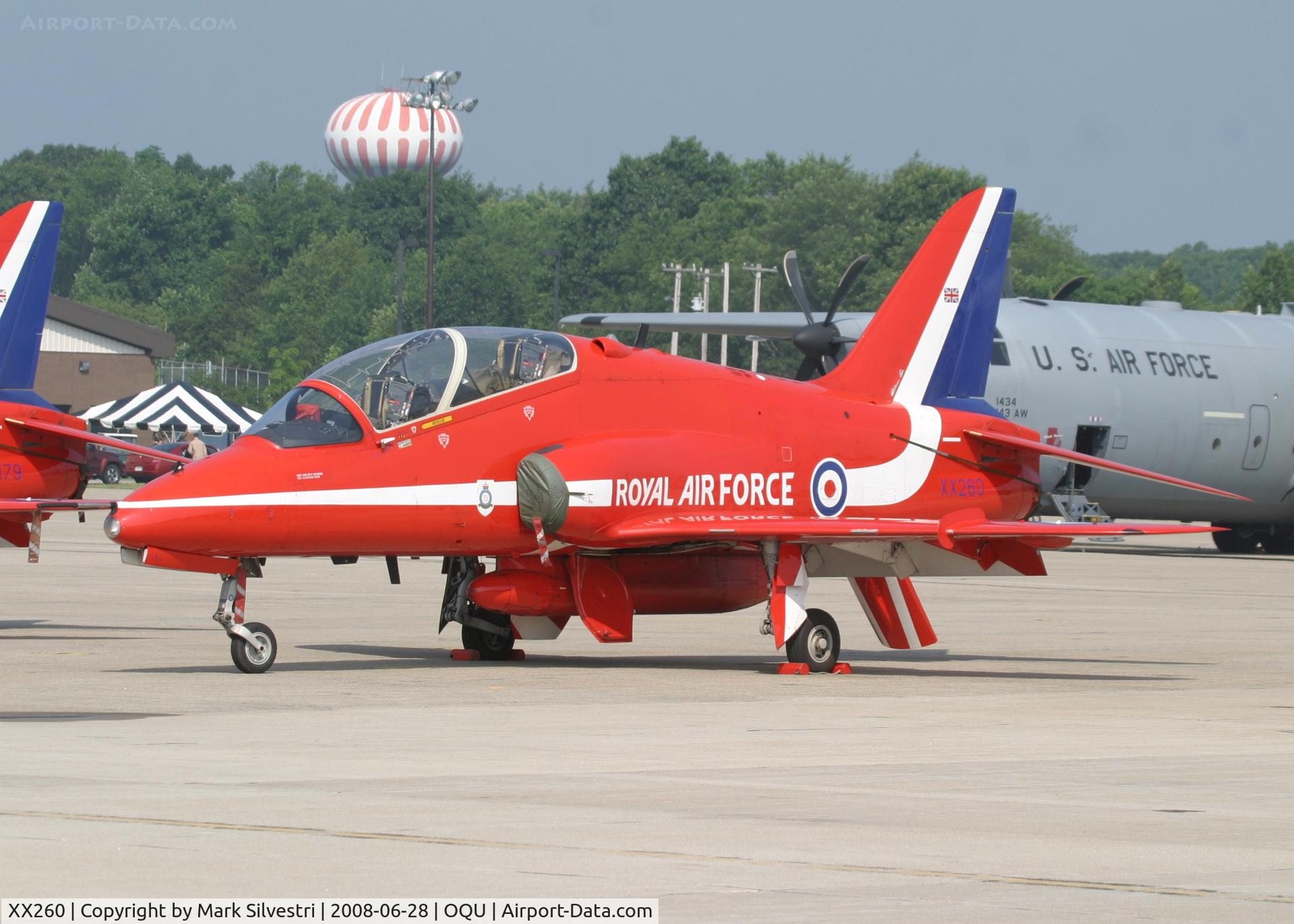 XX260, 1978 Hawker Siddeley Hawk T.1A C/N 096/312096, Quonset Point 2008