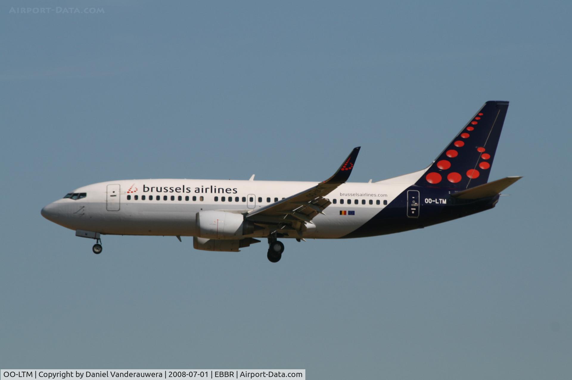 OO-LTM, 1991 Boeing 737-3M8 C/N 25070, arrival of flight SN2122 to rwy 25L