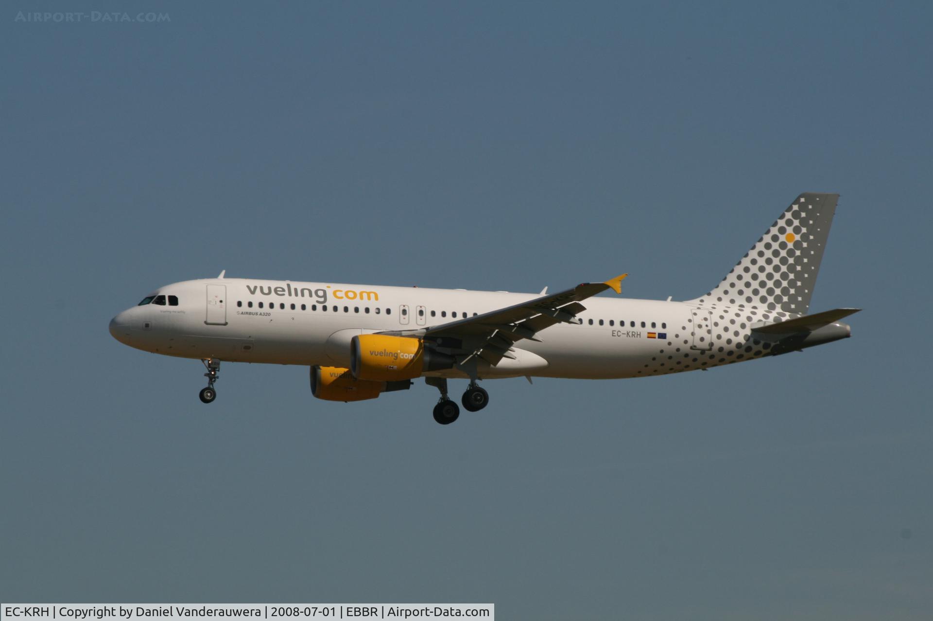 EC-KRH, 2008 Airbus A320-214 C/N 3529, arrival of flight VY5210 to rwy 25L