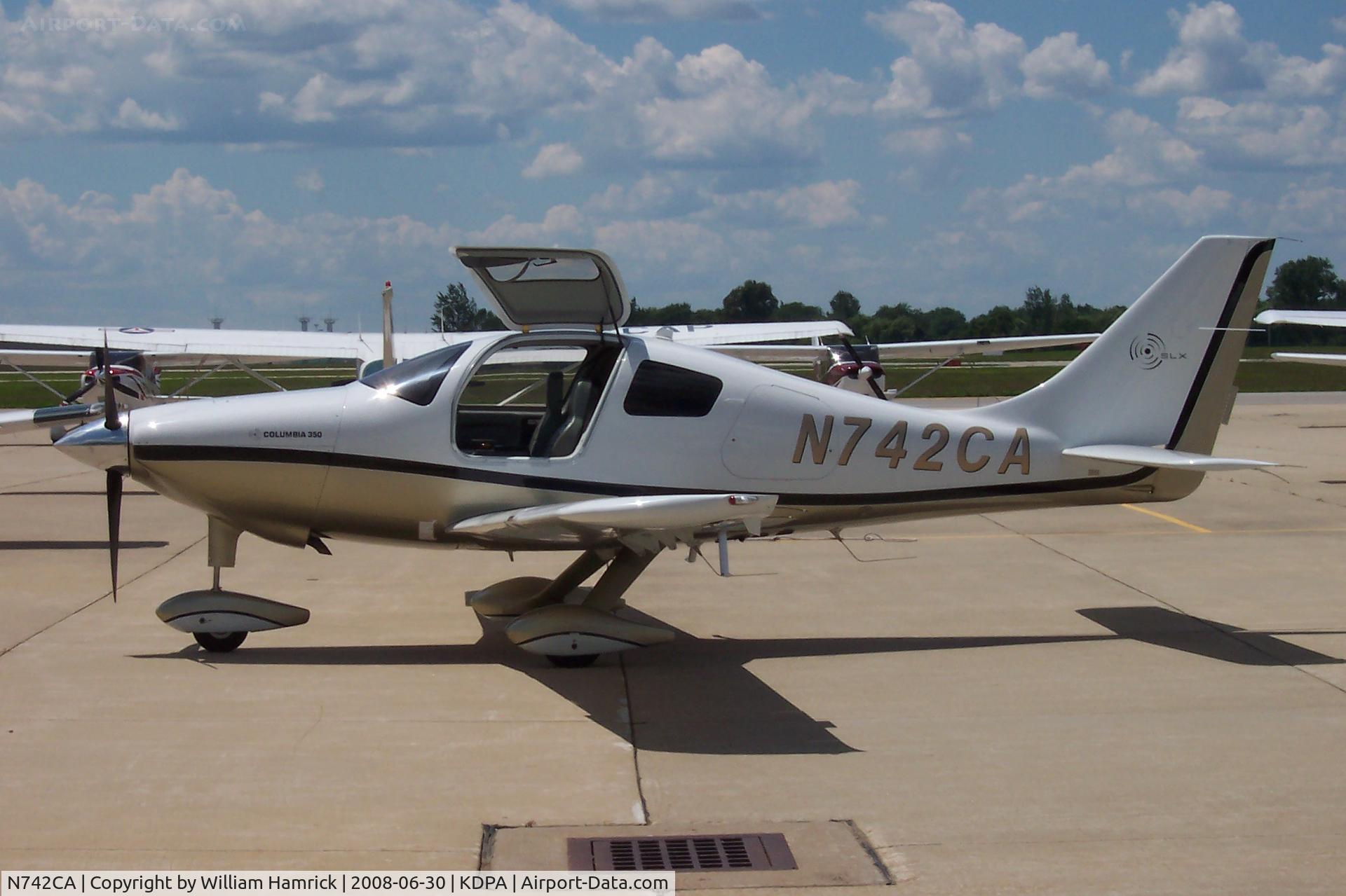 N742CA, 2007 Columbia Aircraft Mfg LC42-550FG C/N 42544, On the ramp at JA Air Center