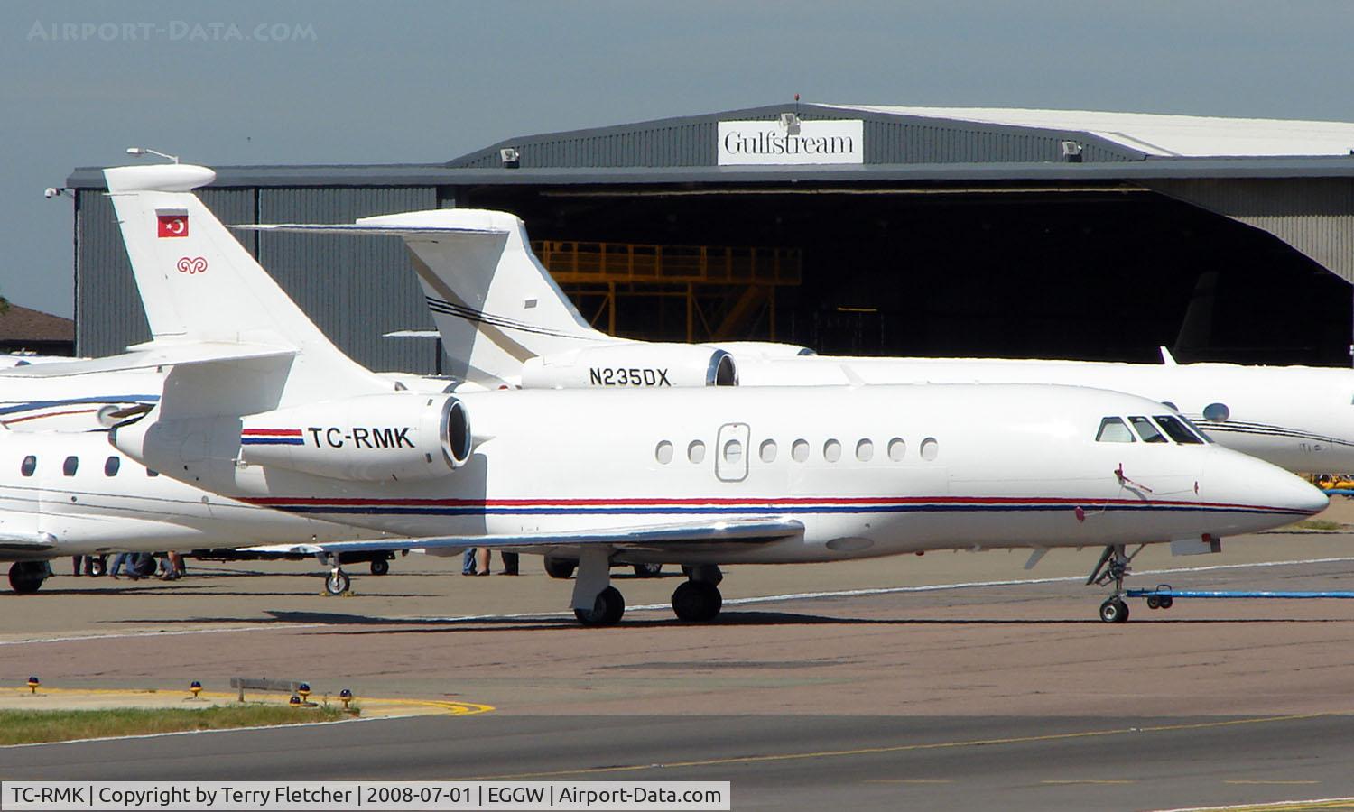 TC-RMK, 2001 Dassault Falcon 2000 C/N 157, Turkish Falcon 2000 at Luton