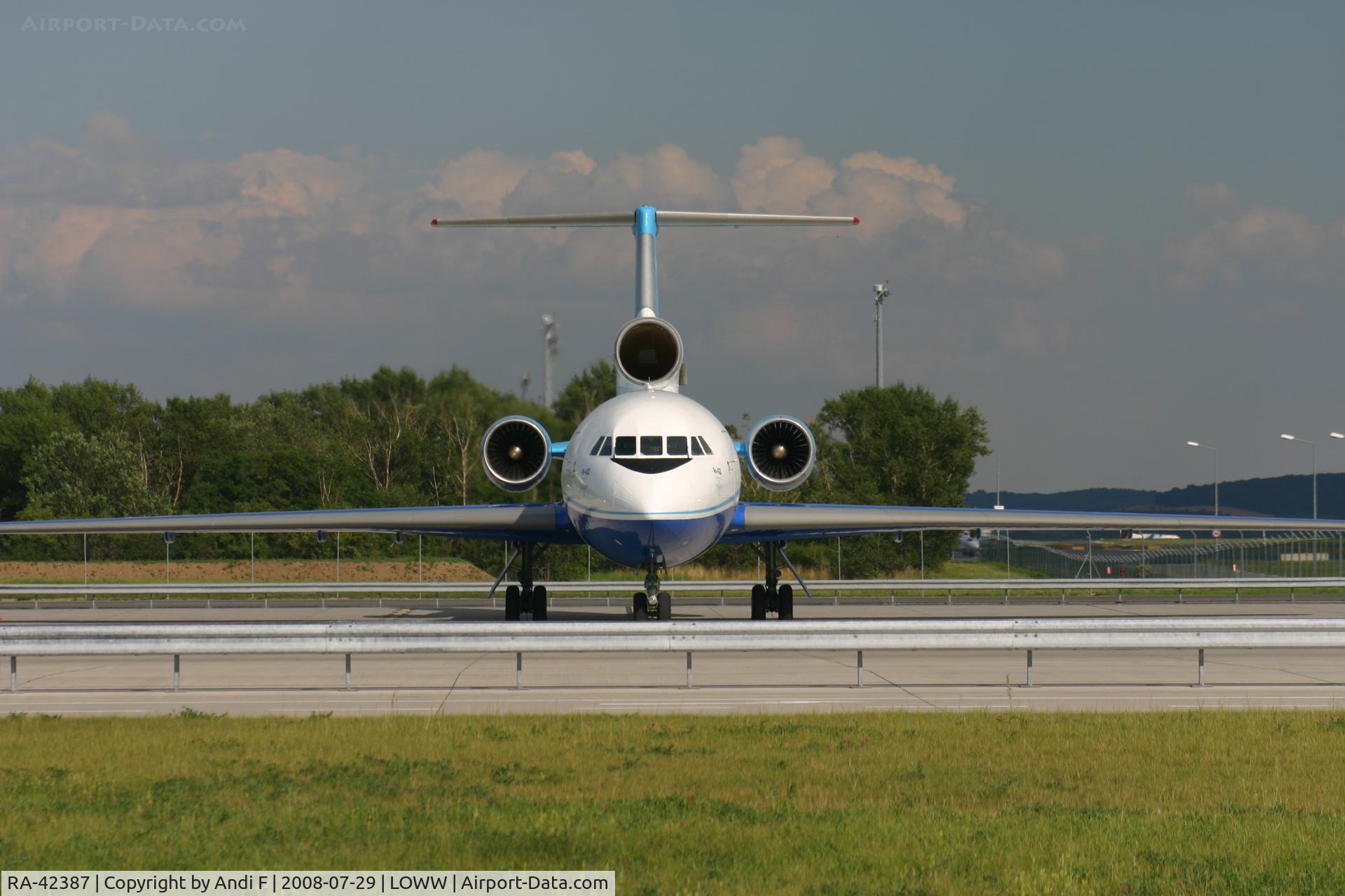 RA-42387, Yakovlev Yak-42D C/N 4520424016436, Dreamliner