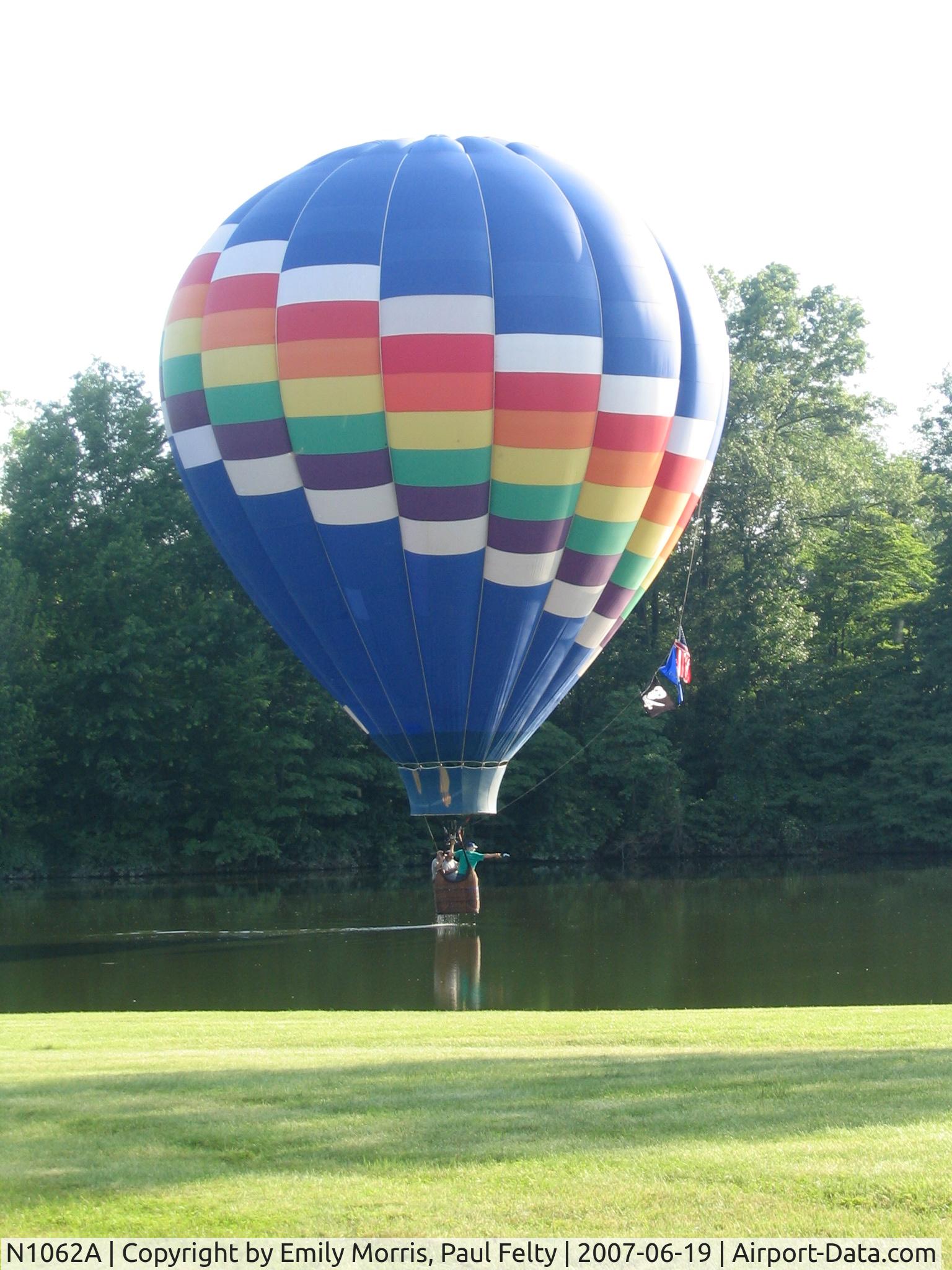 N1062A, 1979 Adams Balloon A55 C/N 049, 