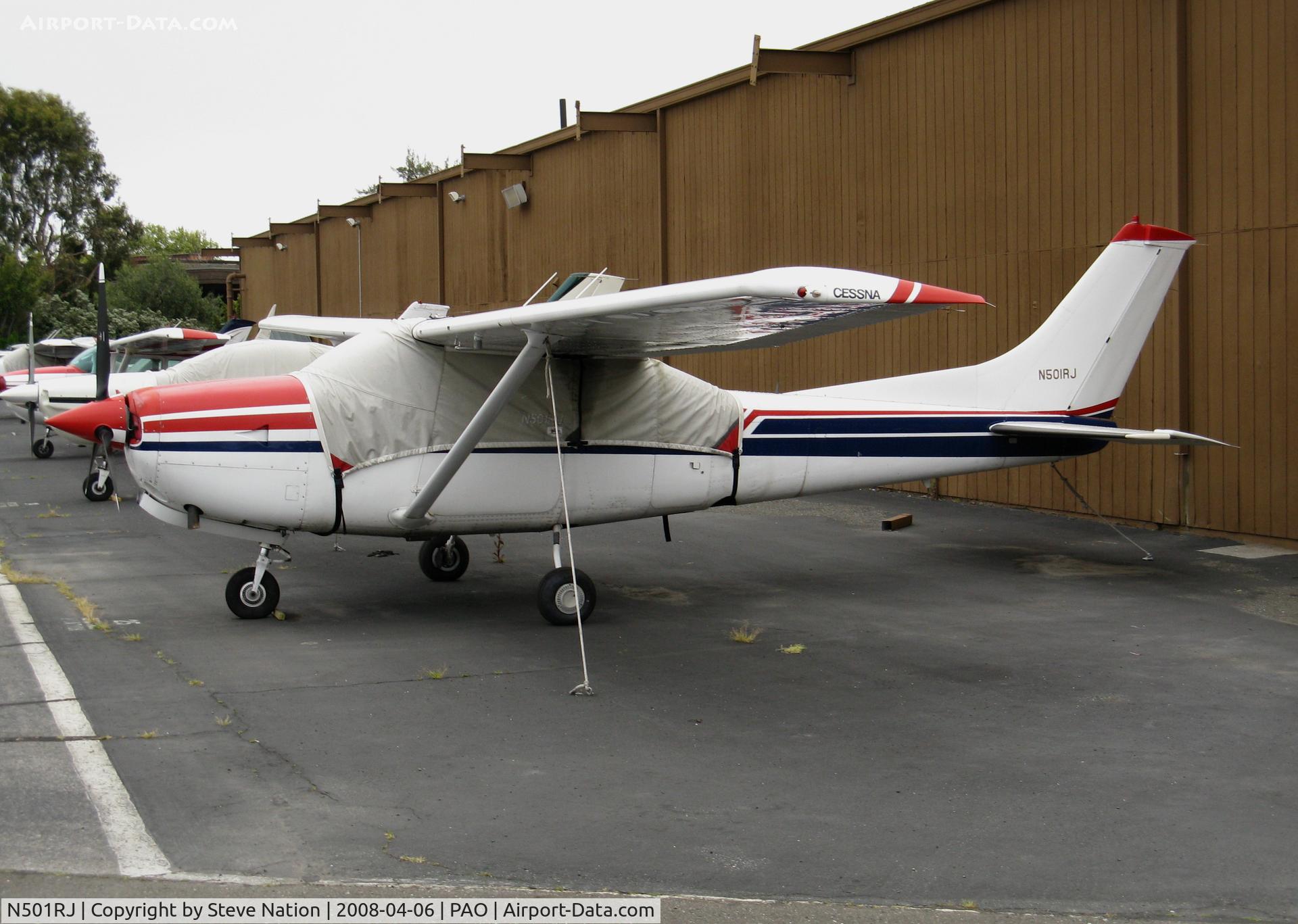 N501RJ, Cessna 182RG Skylane C/N R18200815, Cessna 182RG with cover @ Palo Alto, CA