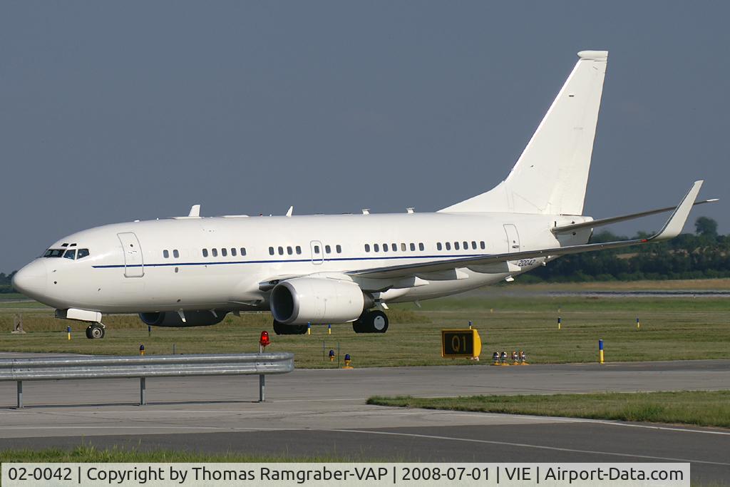 02-0042, 2003 Boeing C-40B (737-7FD BBJ) C/N 33500, USA - Air Force Boeing 737-700