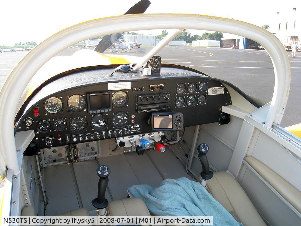 N530TS, 2005 Vans RV-7 C/N 70682, N530TS RV7 COCKPIT