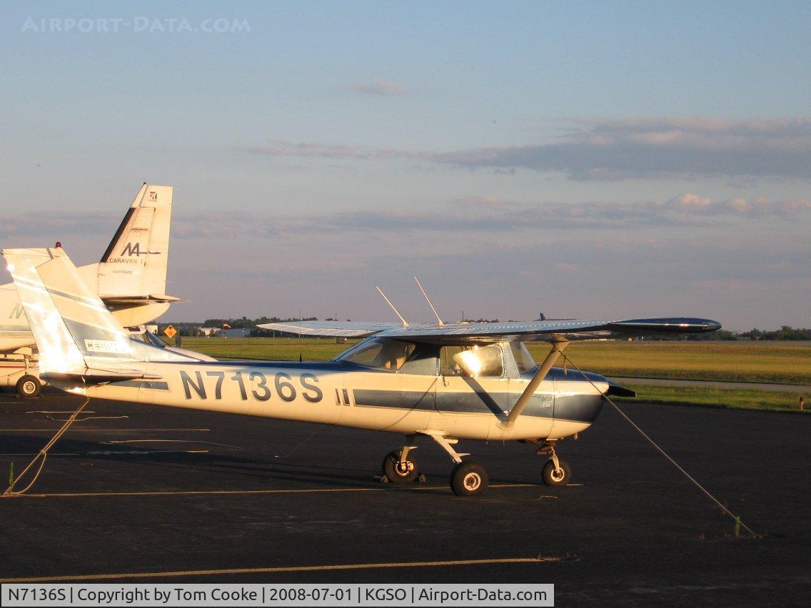 N7136S, 1967 Cessna 150H C/N 15067836, 150 a the end of the flight line