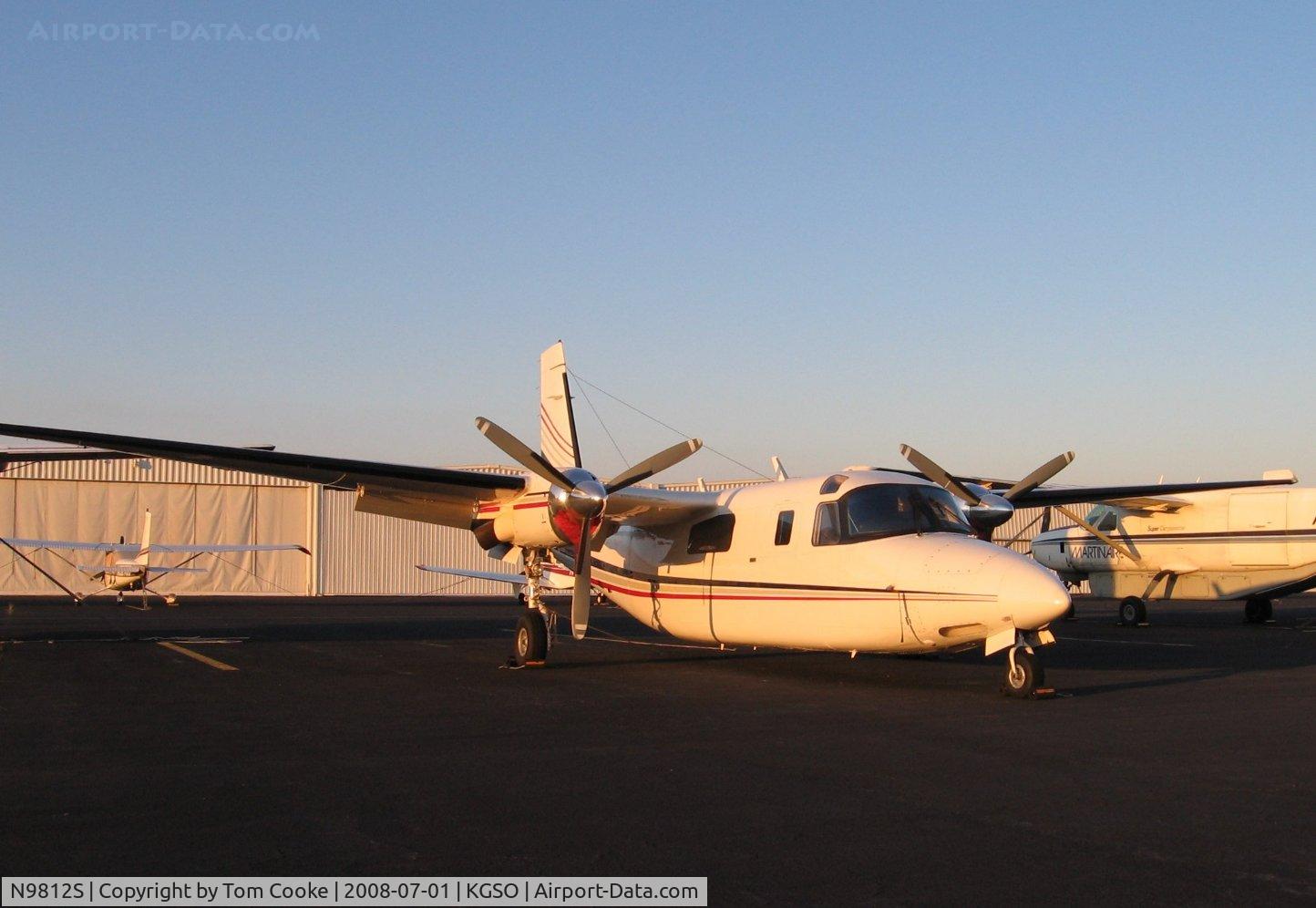 N9812S, Rockwell International Corp 695 C/N 95060, Aero Commander tied down