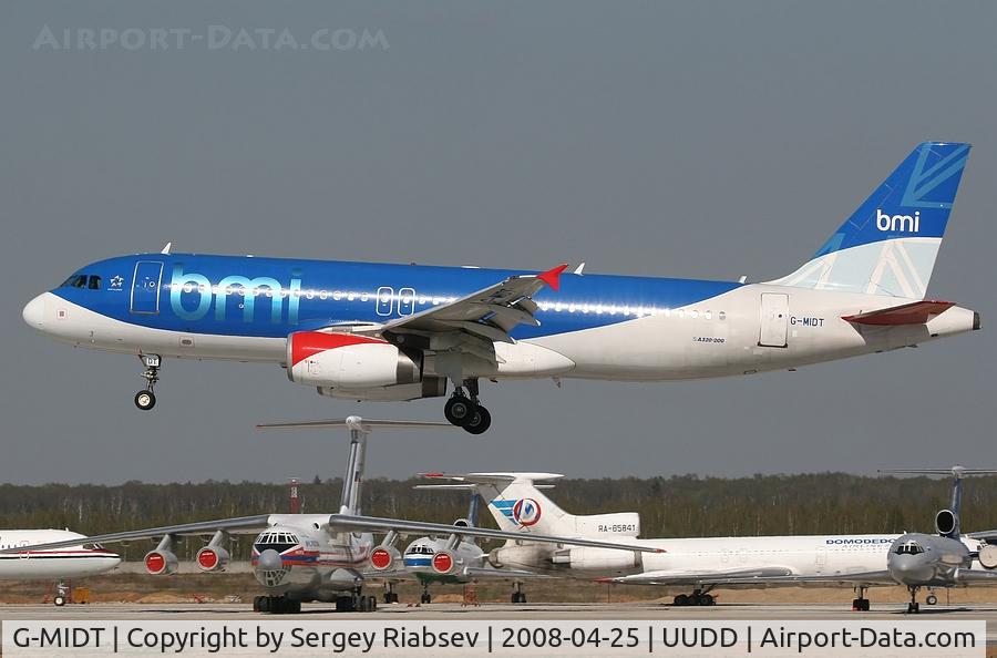 G-MIDT, 2001 Airbus A320-232 C/N 1418, Airbus A320-232