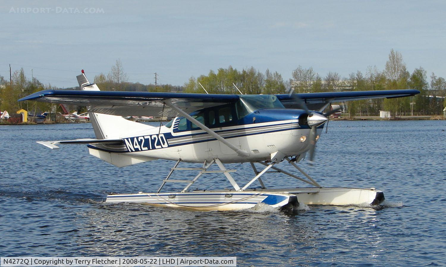 N4272Q, 1976 Cessna U206F Stationair C/N U20603042, Cessna U206F at Lake Hood