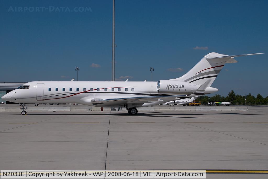 N203JE, 1999 Bombardier BD-700-1A11 Global 5000 C/N 9019, Bombardier Globalexpress
