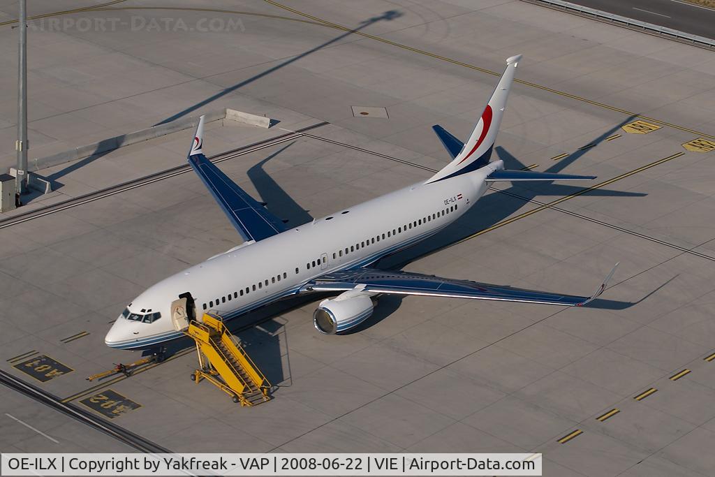 OE-ILX, 2001 Boeing 737-8DR C/N 32777, Boeing 737-800