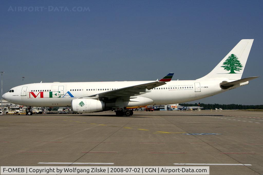 F-OMEB, 2003 Airbus A330-243 C/N 529, visitor