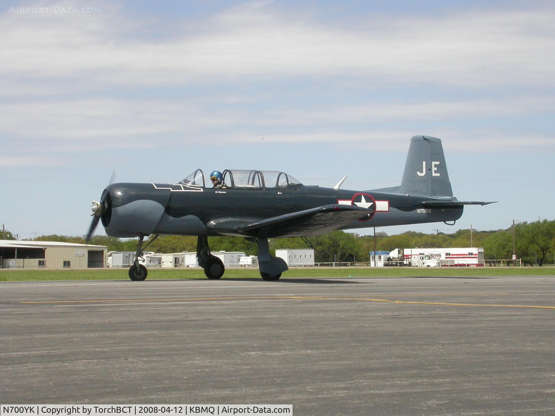 N700YK, 2001 Nanchang CJ-6 C/N 64-33, CJ-6 at BMQ