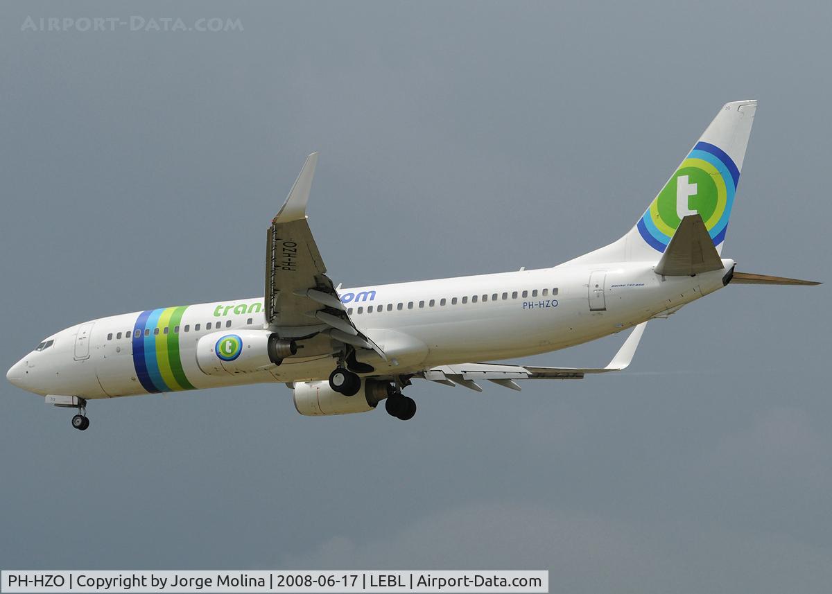 PH-HZO, 2007 Boeing 737-8K2 C/N 34169, Clear to land RWY 25R.