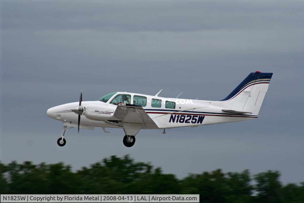 N1825W, 1978 Beech 58 Barron C/N TH-952, Beech 58 Baron