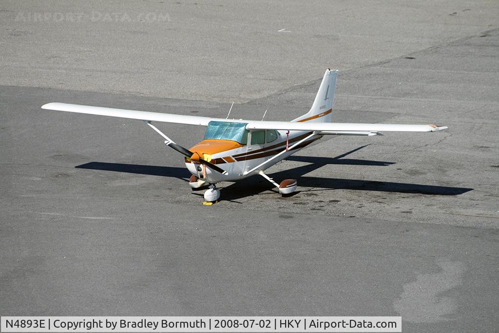 N4893E, 1978 Cessna 172N C/N 17271673, A great day to take pictures.