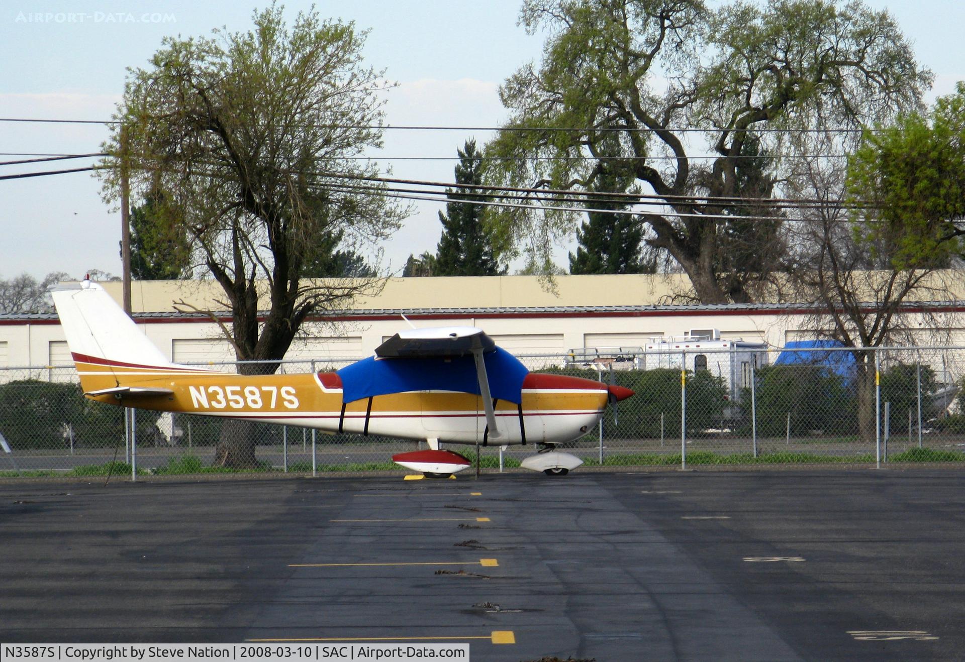N3587S, 1963 Cessna 172E C/N 17250787, 1963 Cessna 172E with covr @ Sacramento Exec Airport, CA