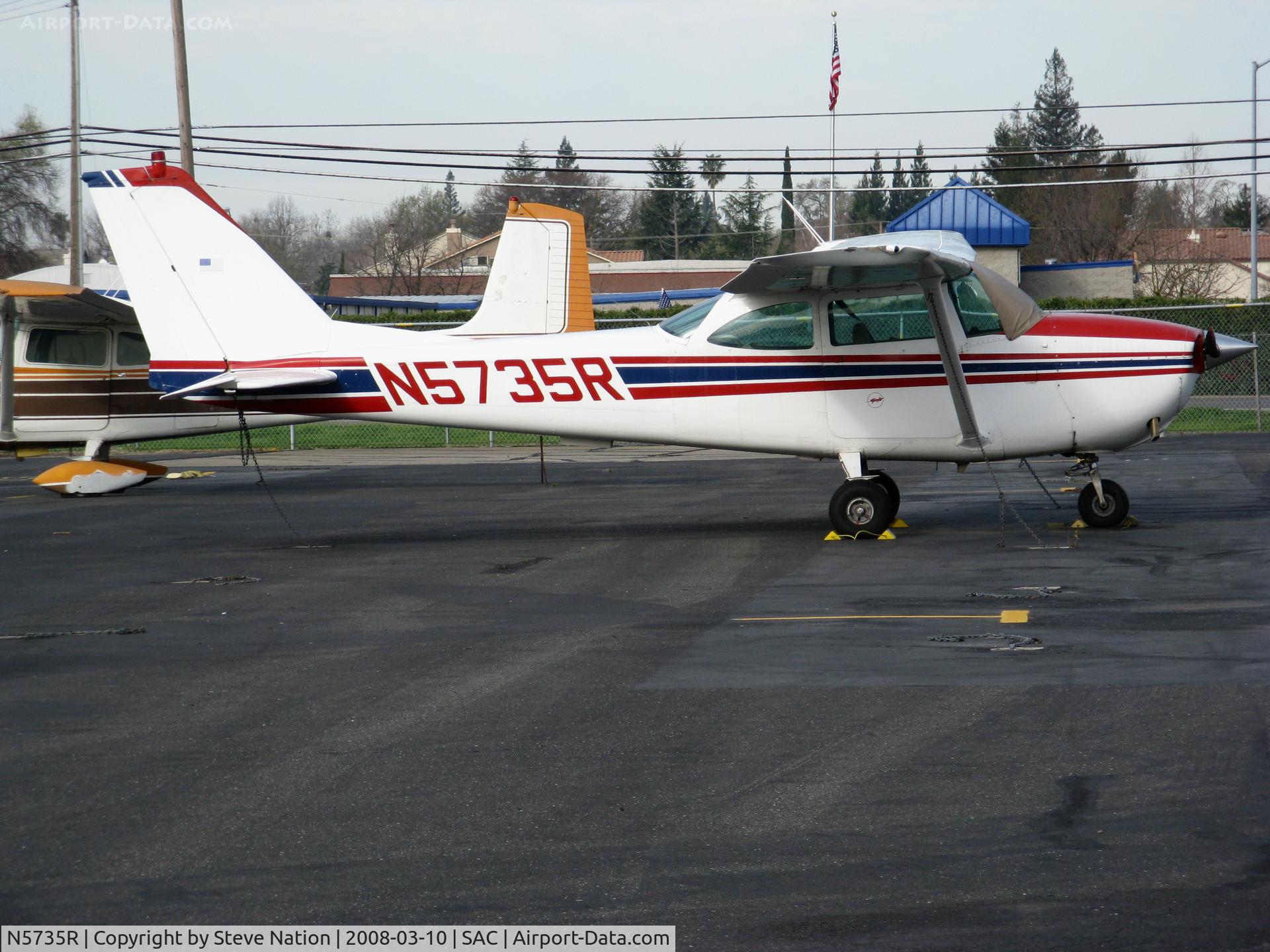 N5735R, 1965 Cessna 172G C/N 17253404, 1965 Cessna 172G @ Sacramento Executive Airport, CA