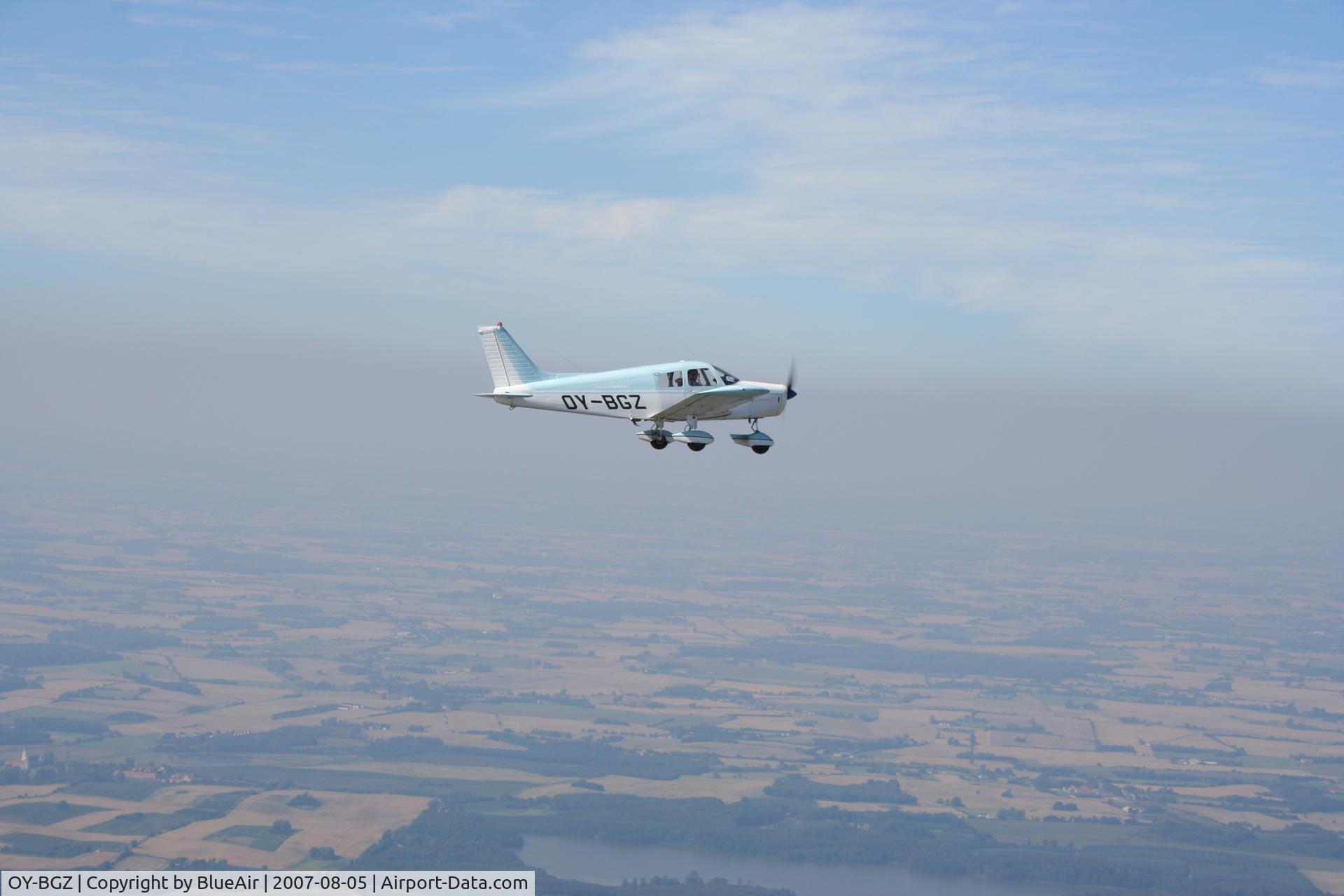 OY-BGZ, 1973 Piper PA-28-140 Cherokee Cruiser C/N 28-7425104, Airborne over fyn