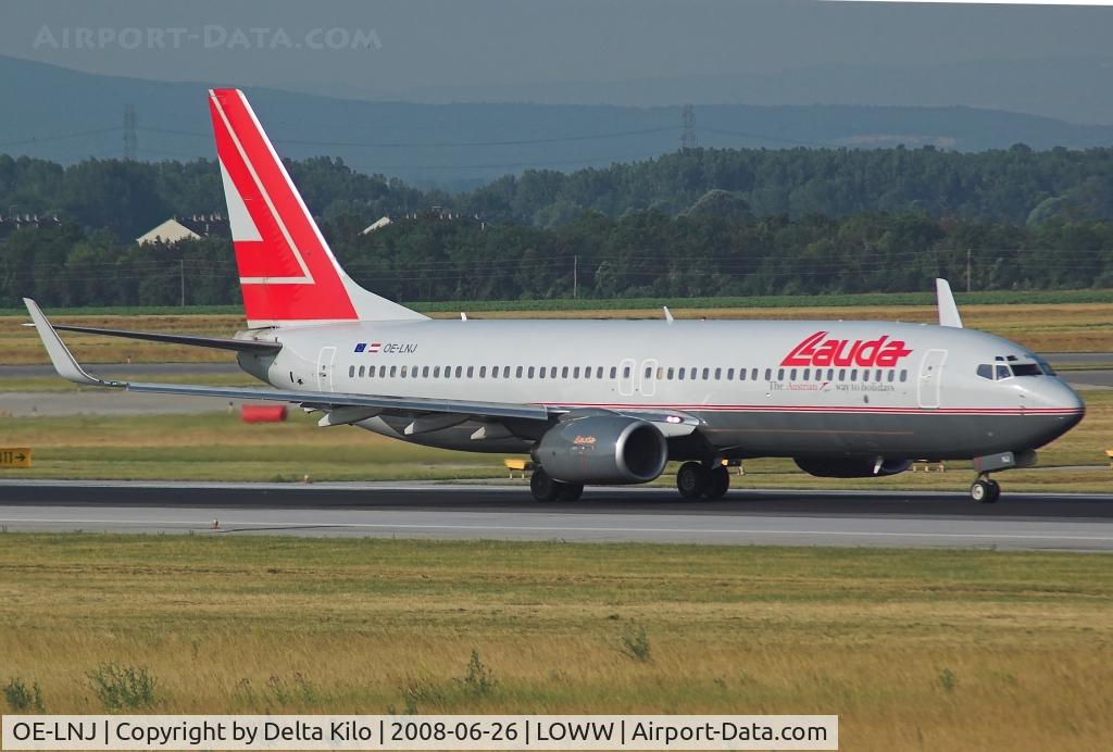OE-LNJ, 1998 Boeing 737-8Z9 C/N 28177, LAUDA