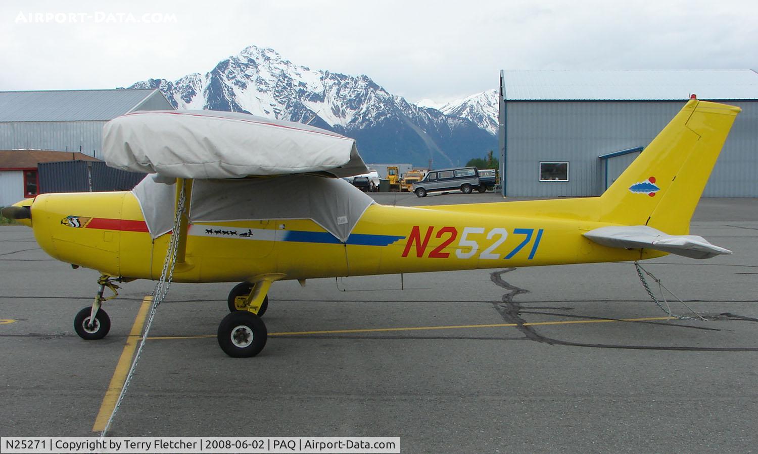 N25271, 1977 Cessna 152 C/N 15280564, Cessna 152 at Palmer AK