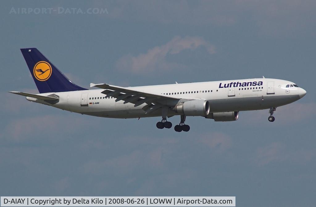 D-AIAY, 1990 Airbus A300B4-605R C/N 608, Lufthansa
