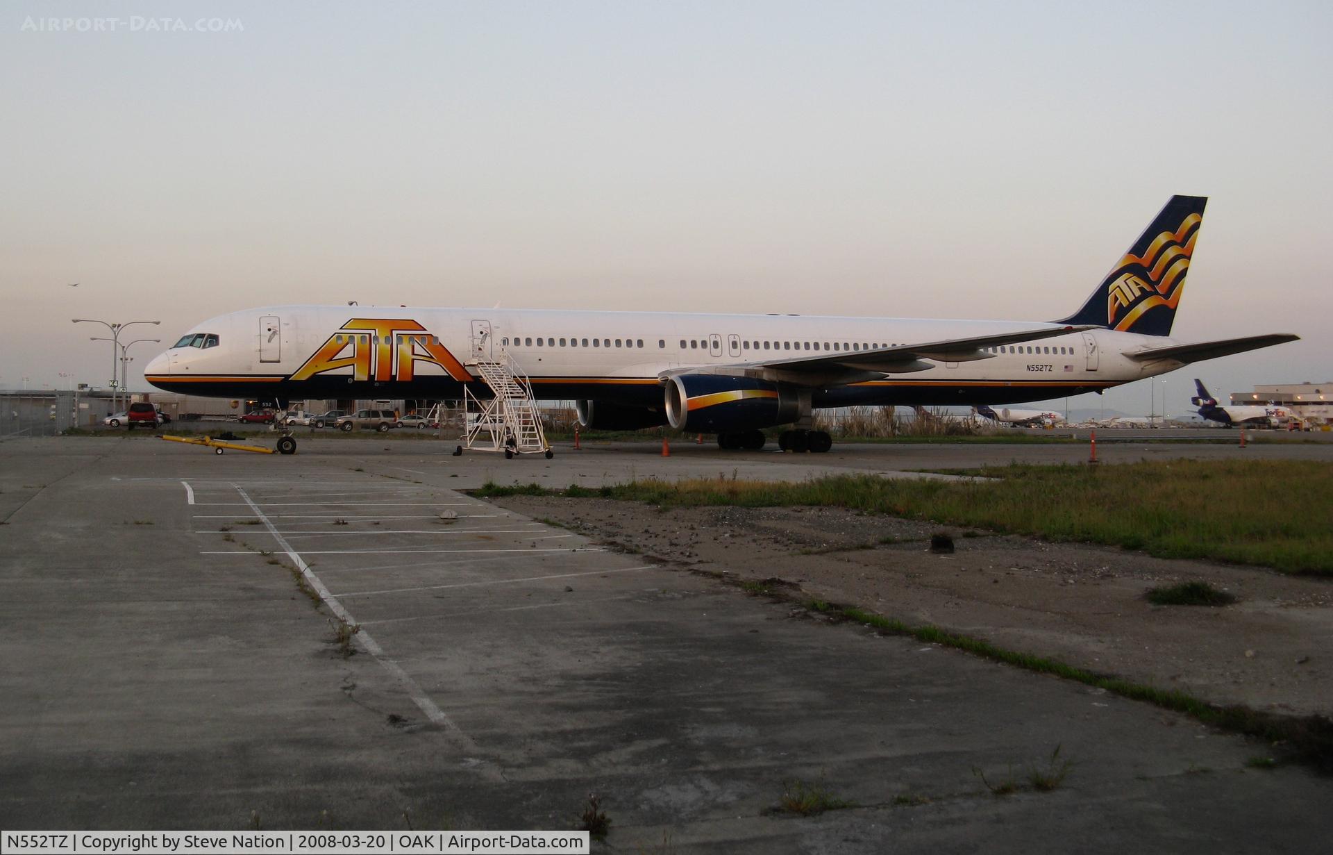 N552TZ, 2001 Boeing 757-33N C/N 32586, Early morning shot of ATA 2001 Boeing 757-33N a week or two before shutdown @ Oakland, CA