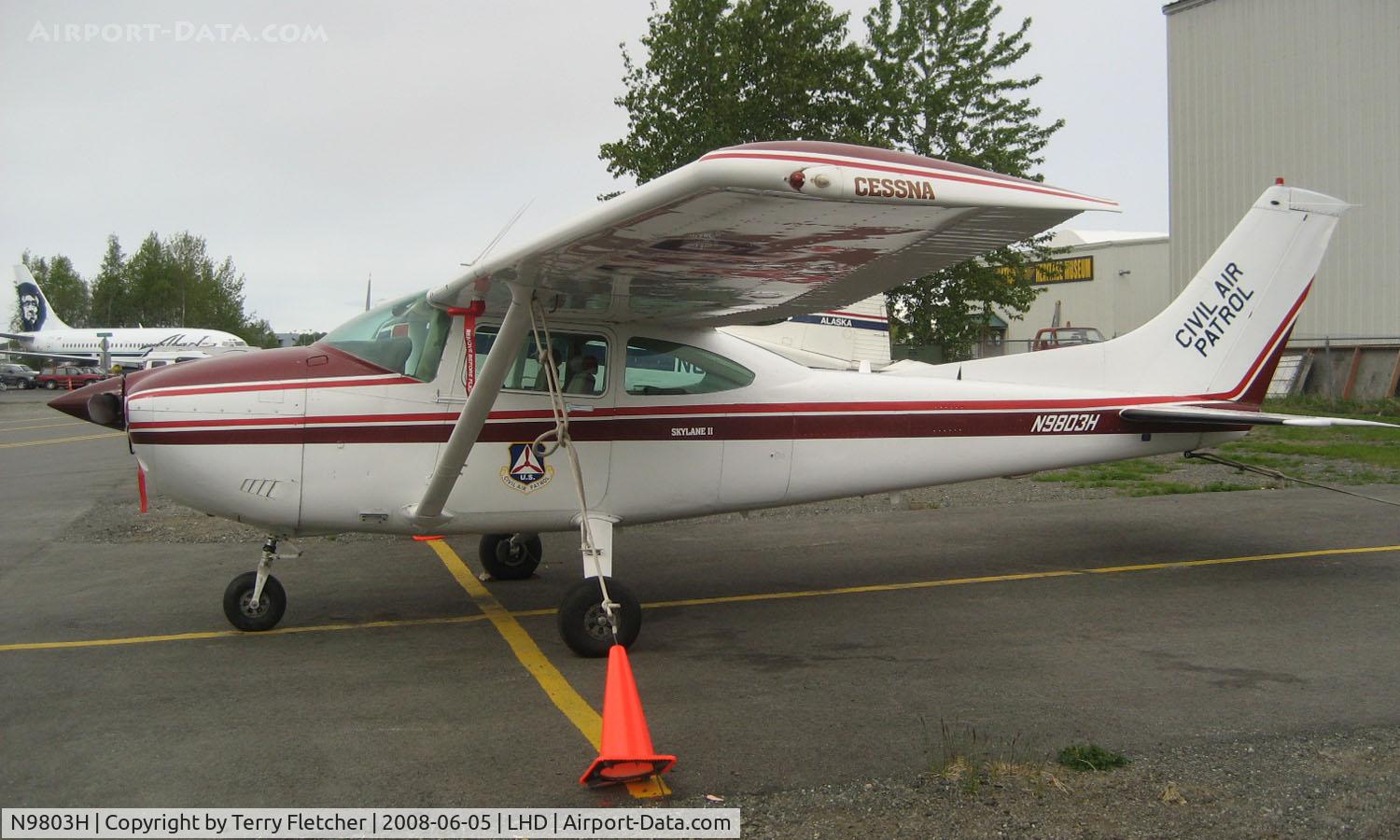 N9803H, 1981 Cessna 182R Skylane C/N 18268035, Cessna 182 at Lake Hood