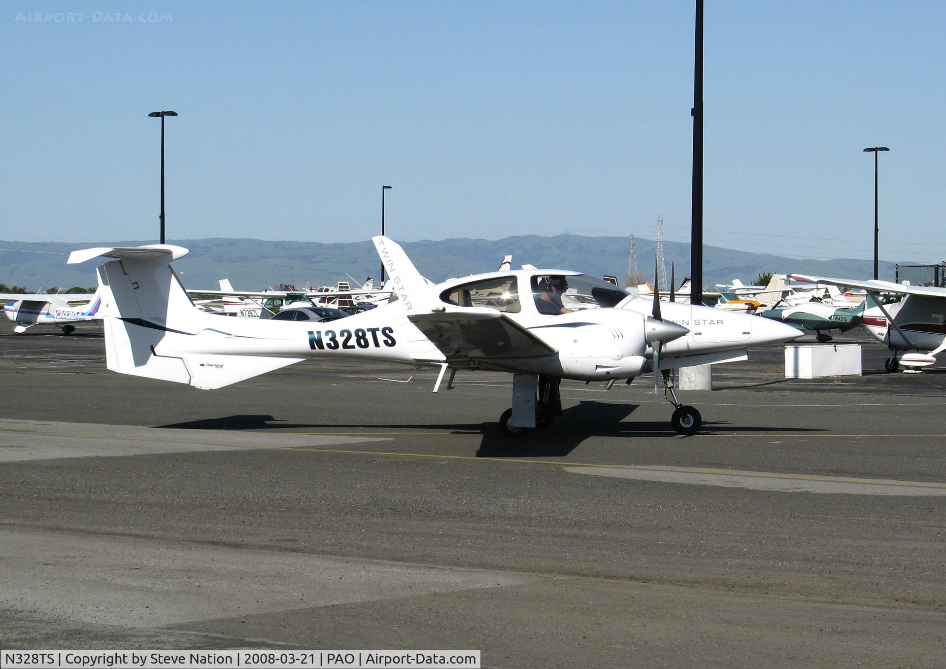 N328TS, 2006 Diamond DA-42 Twin Star C/N 42.AC028, 2006 Diamond Aircraft Ind Inc DA 42 taxying @ Palo Alto, CA