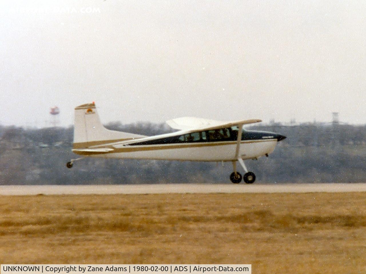 UNKNOWN, , At Dallas Addison
