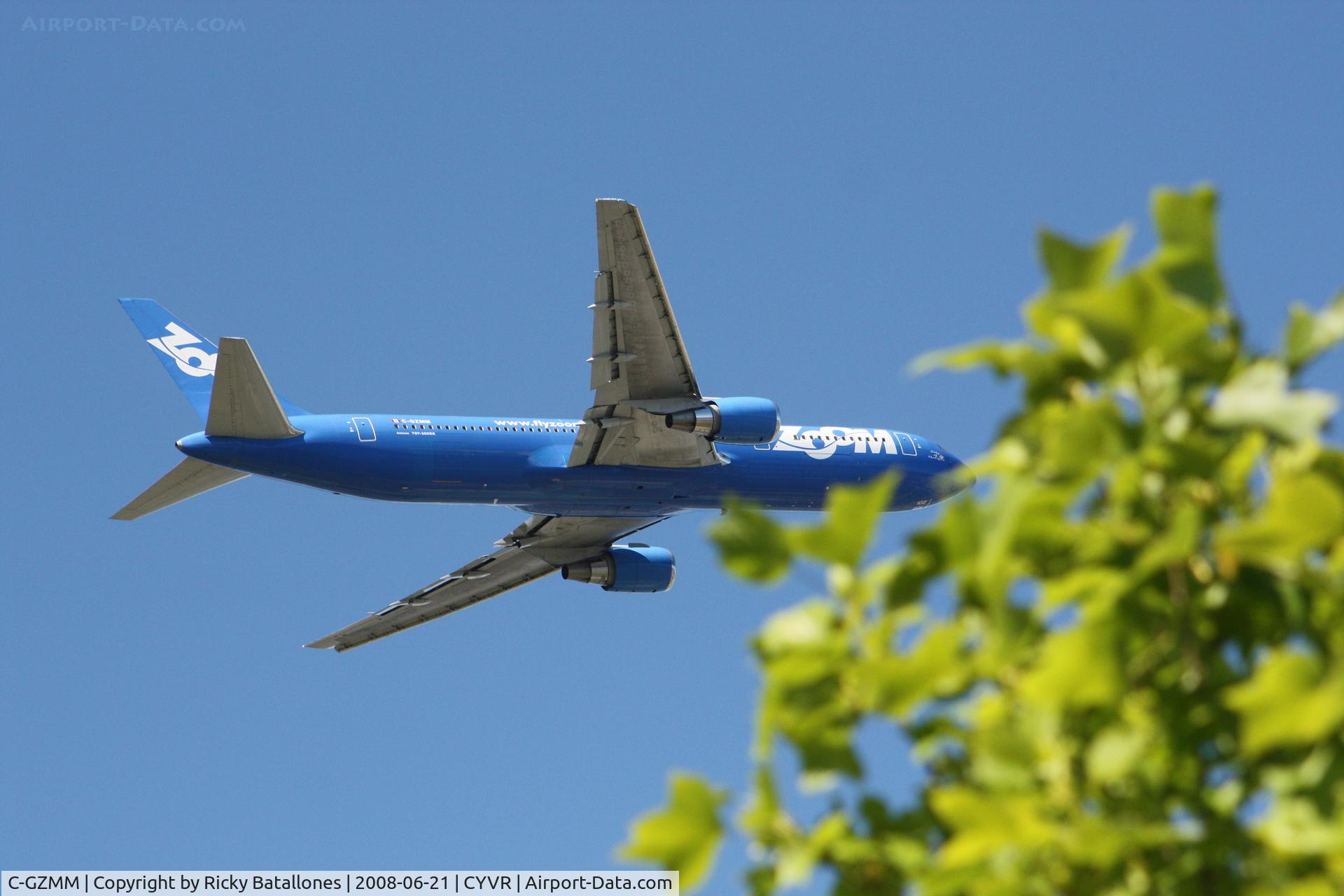 C-GZMM, 1993 Boeing 767-328/ER C/N 27136, Zoom Airlines