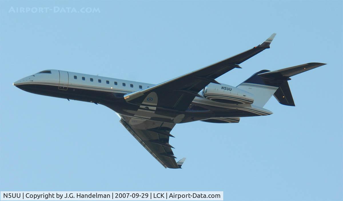 N5UU, 1999 Bombardier BD-700-1A10 Global Express C/N 9029, Global Express Spitfire takes off during the Gathering
