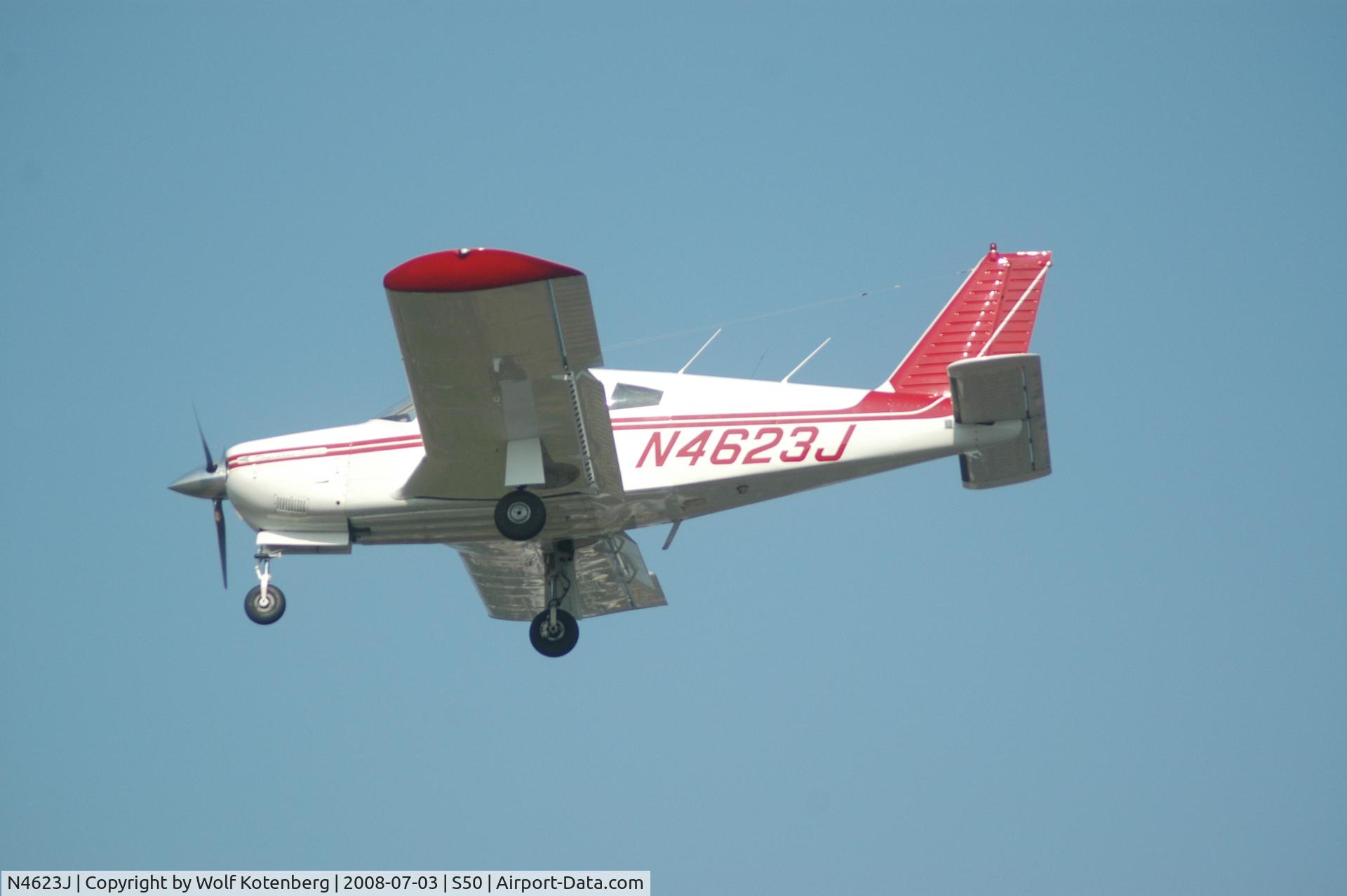 N4623J, 1968 Piper PA-28R-180 Cherokee Arrow C/N 28R-30509, landing at Auburn