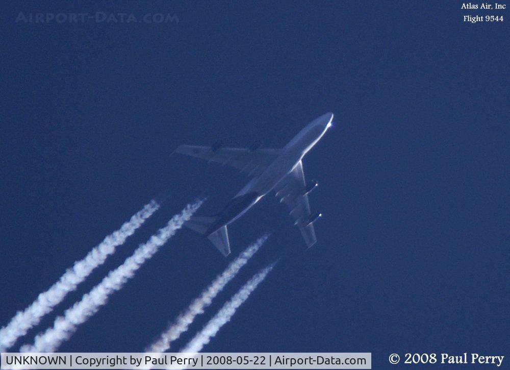 UNKNOWN, Contrails Various C/N Unknown, Atlas Air 747 headed north over North Carolina