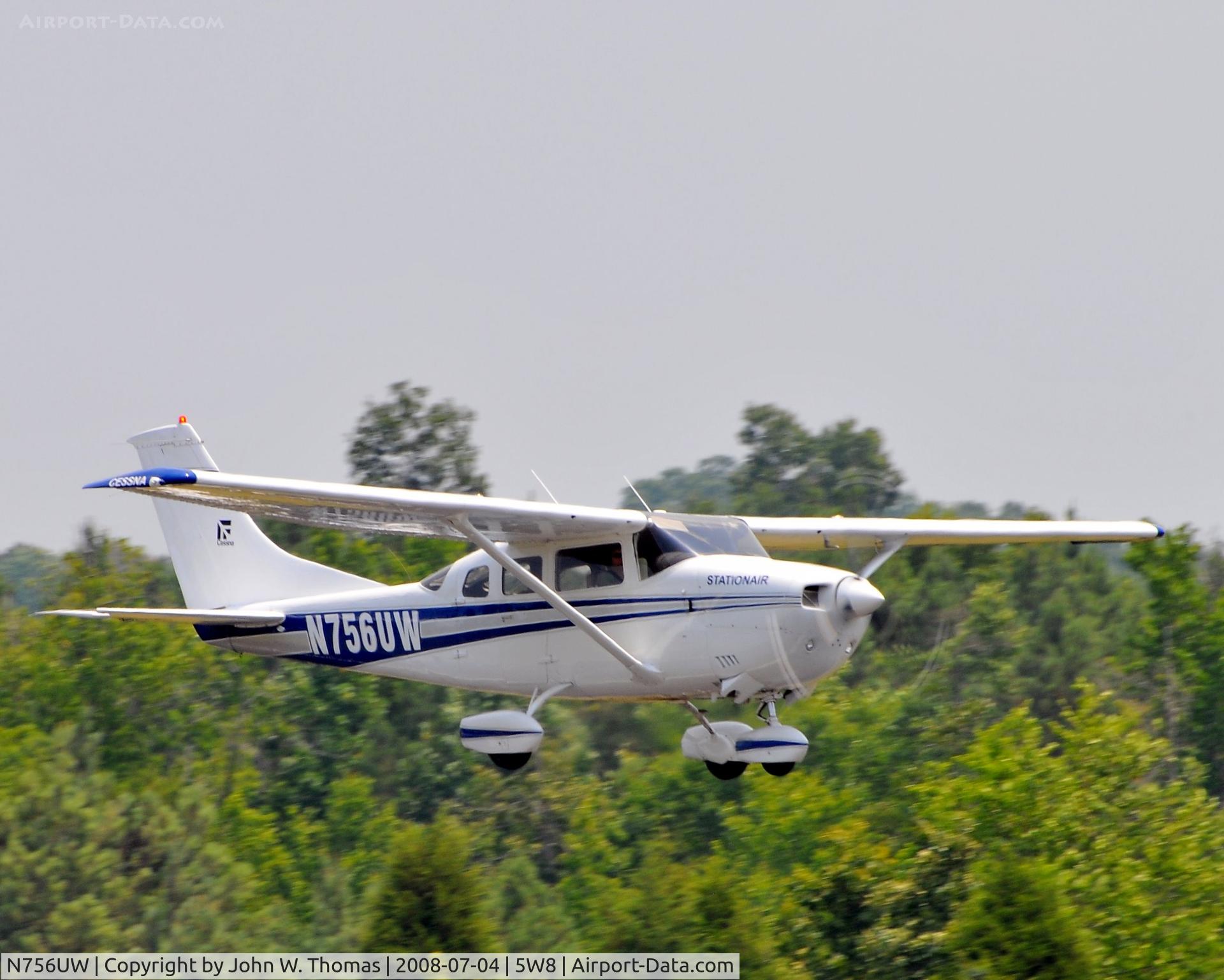 N756UW, 1978 Cessna U206G Stationair C/N U20604376, Departing runway 22