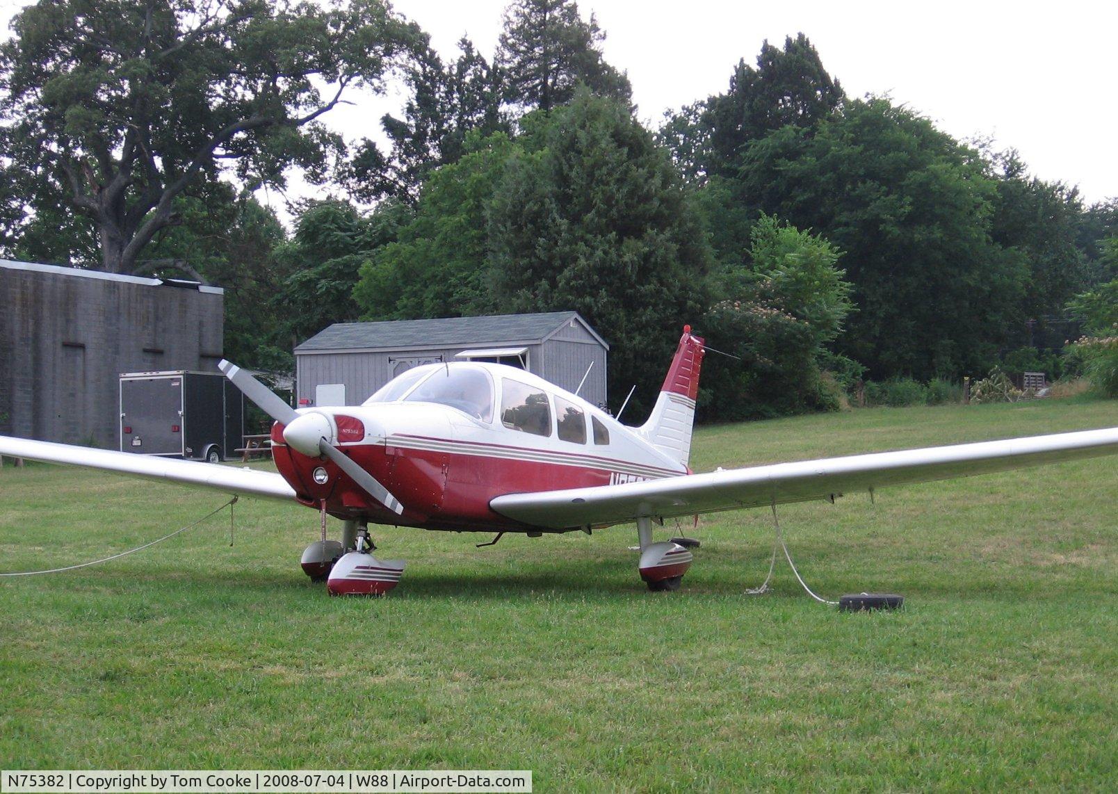 N75382, 1976 Piper PA-28-151 C/N 28-7615296, Warrior