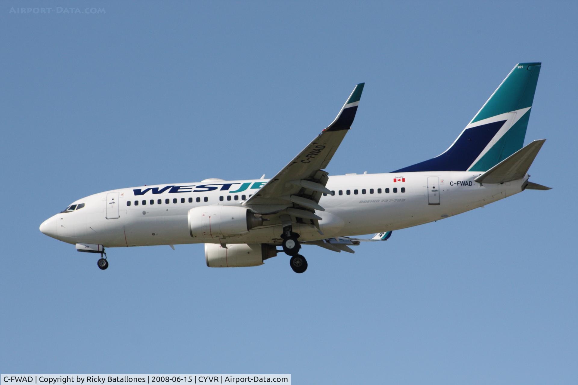 C-FWAD, 2002 Boeing 737-7CT C/N 32753, Westjet