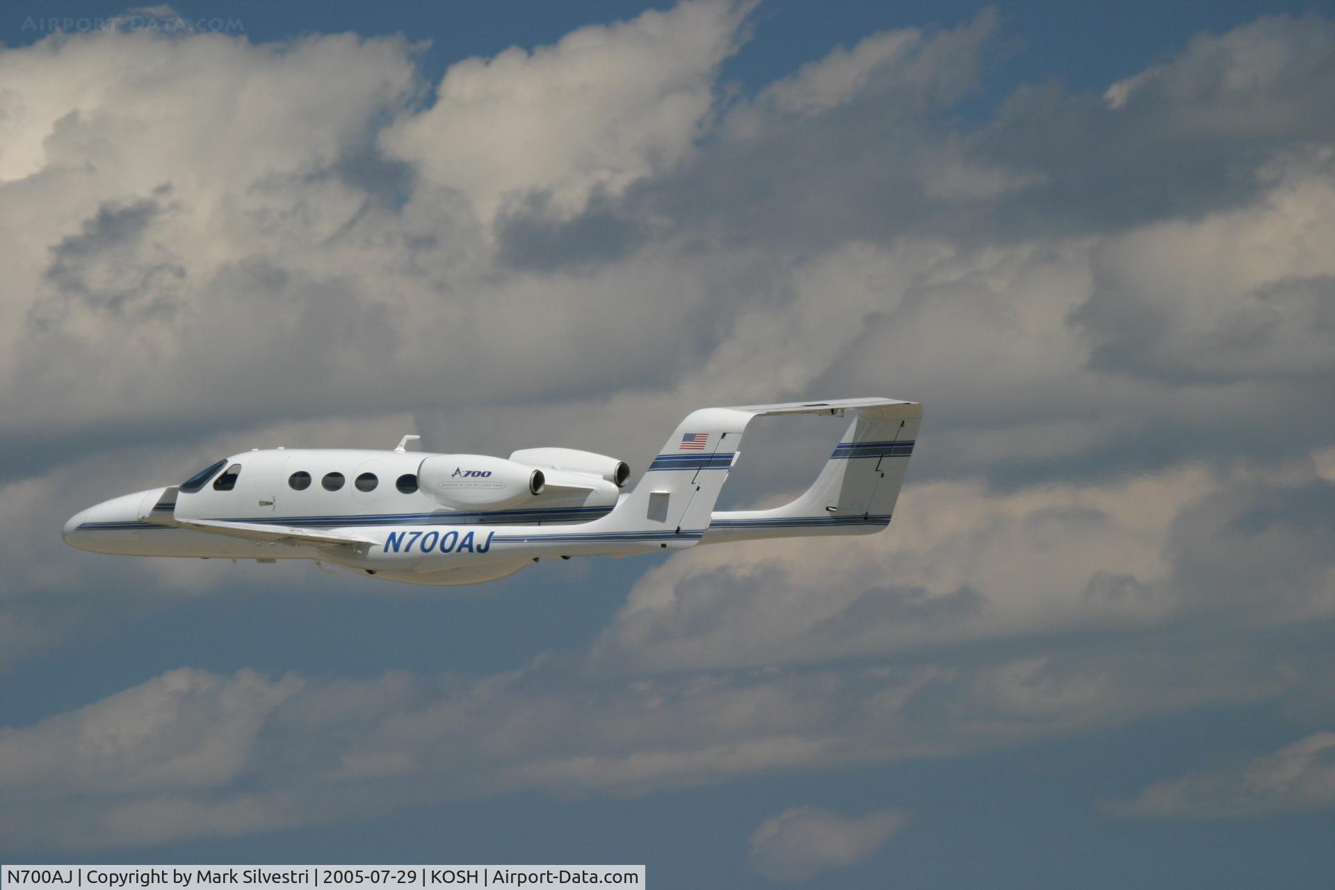 N700AJ, 2007 Adam Aircraft A700 C/N 0004, Oshkosh 2005