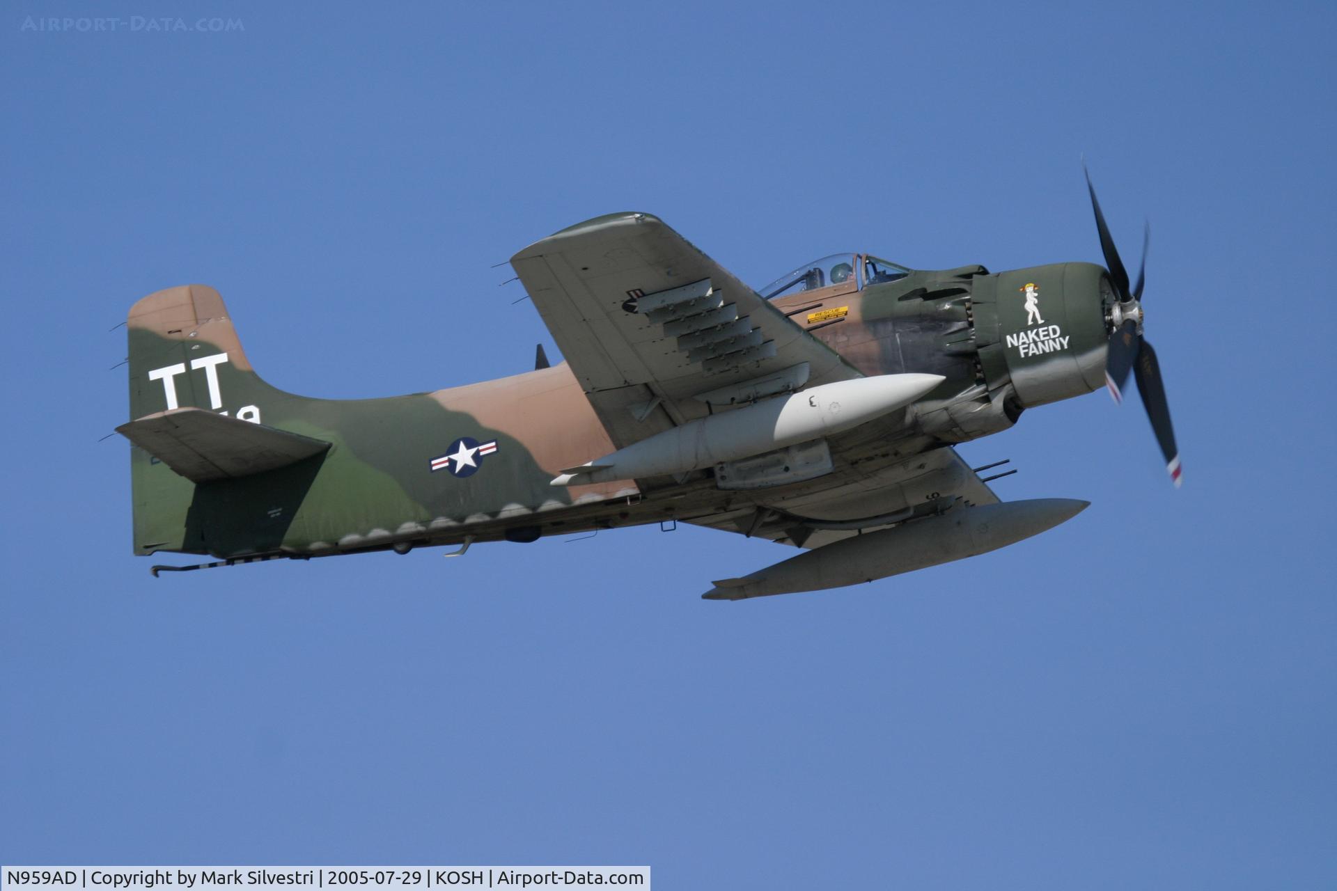N959AD, Douglas A-1D Skyraider (AD-4NA) C/N 7759, Oshkosh 2005