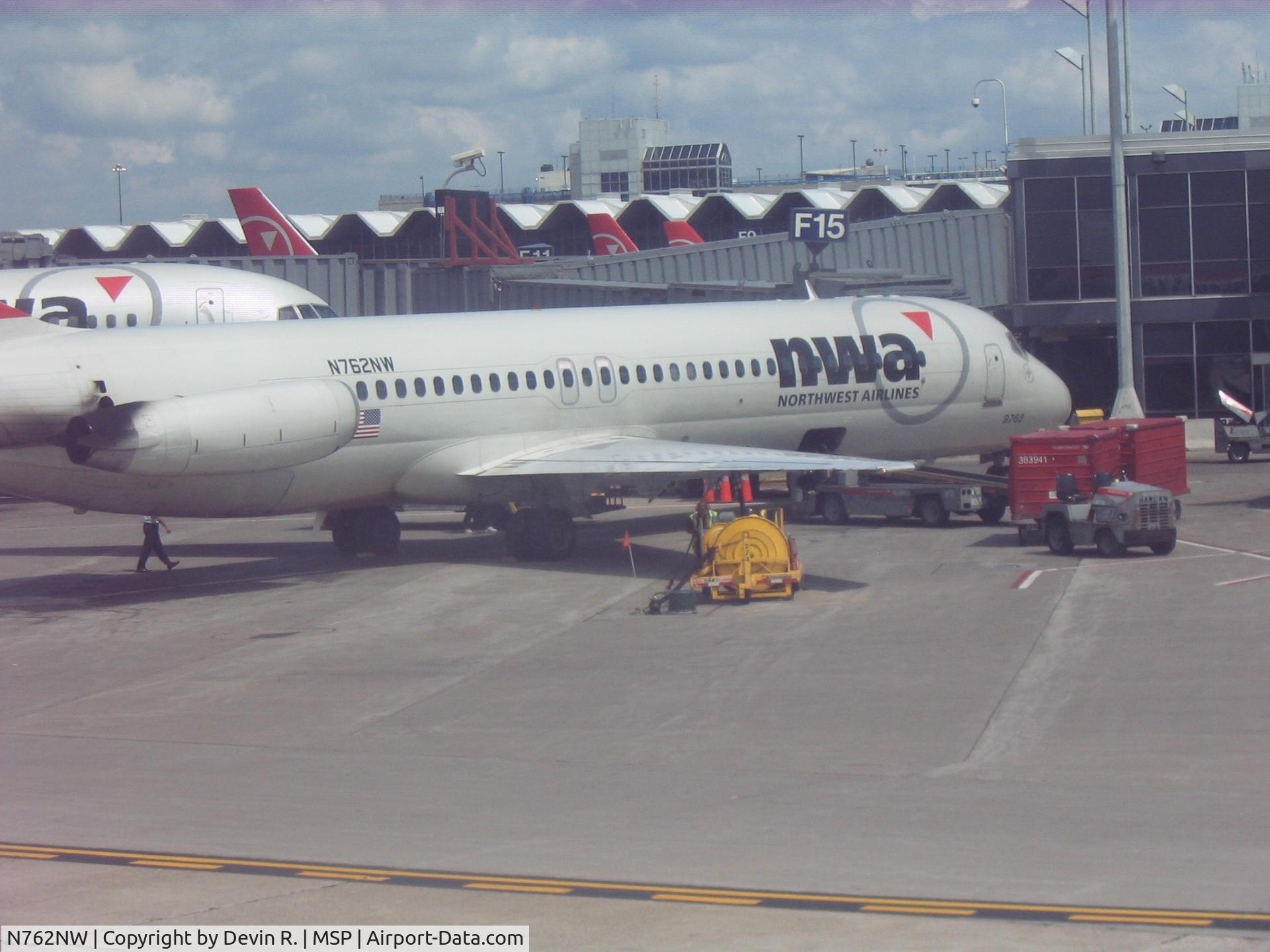 N762NW, 1969 Douglas DC-9-41 C/N 47395, I took this a MSP as I was connecting @ MSP to go to IND
