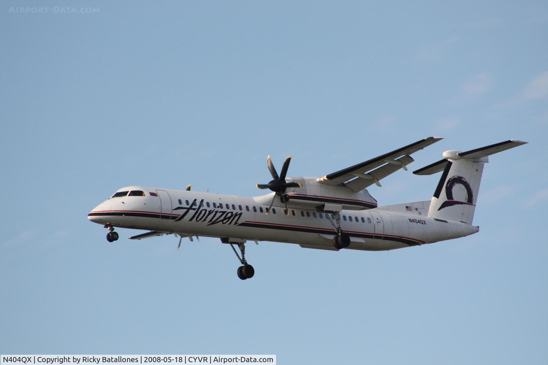 N404QX, 2001 Bombardier DHC-8-402 Dash 8 C/N 4046, Horizon Air