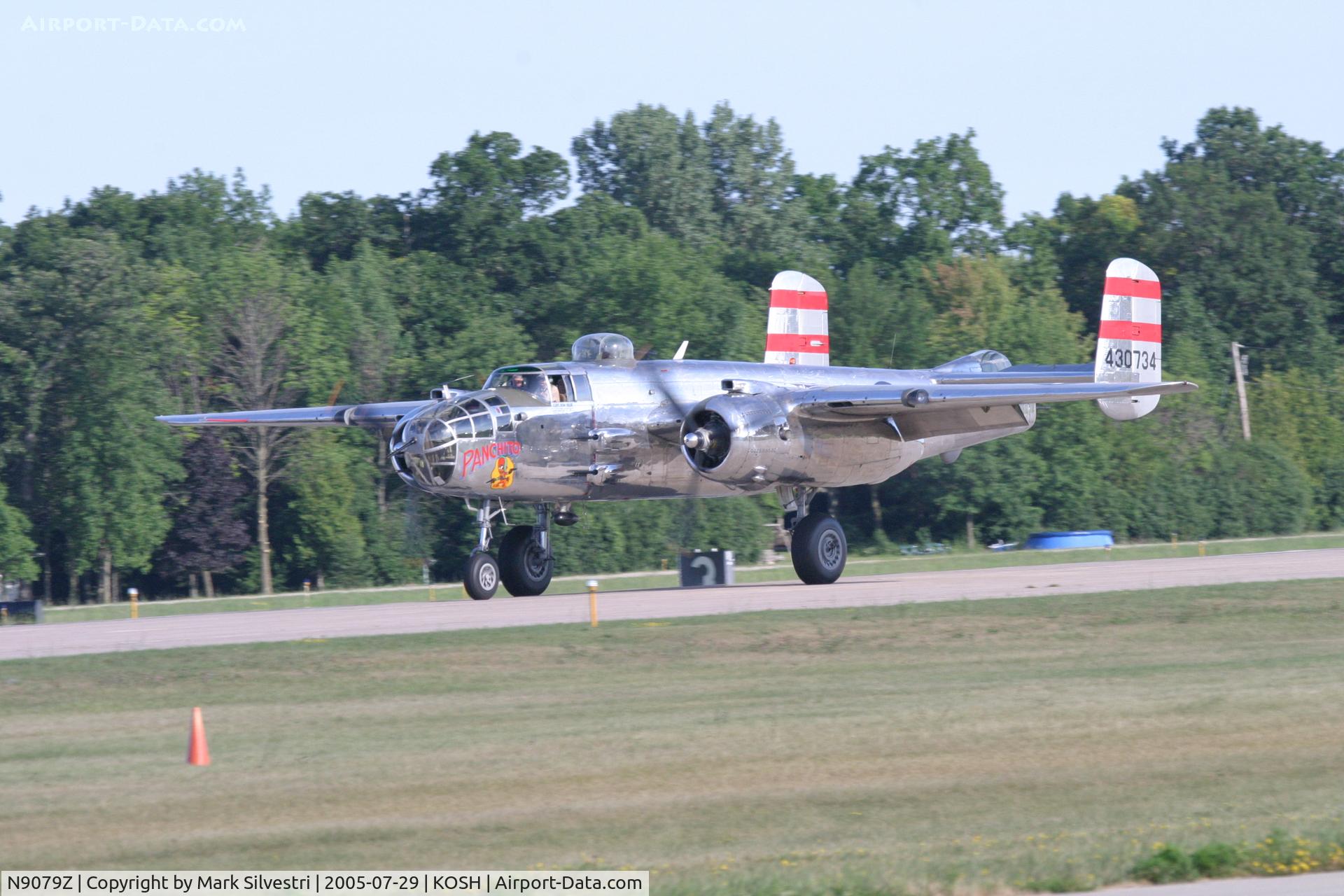 N9079Z, 1944 North American TB-25N Mitchell C/N 108-34009, Oshkosh 2005