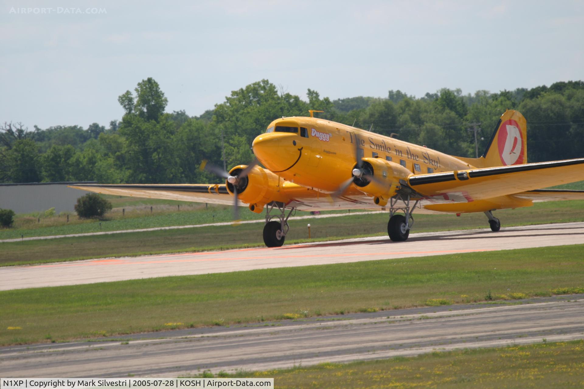 N1XP, 1942 Douglas DC3C-S1C3G (C-47) C/N 4733, Oshkosh 2005
